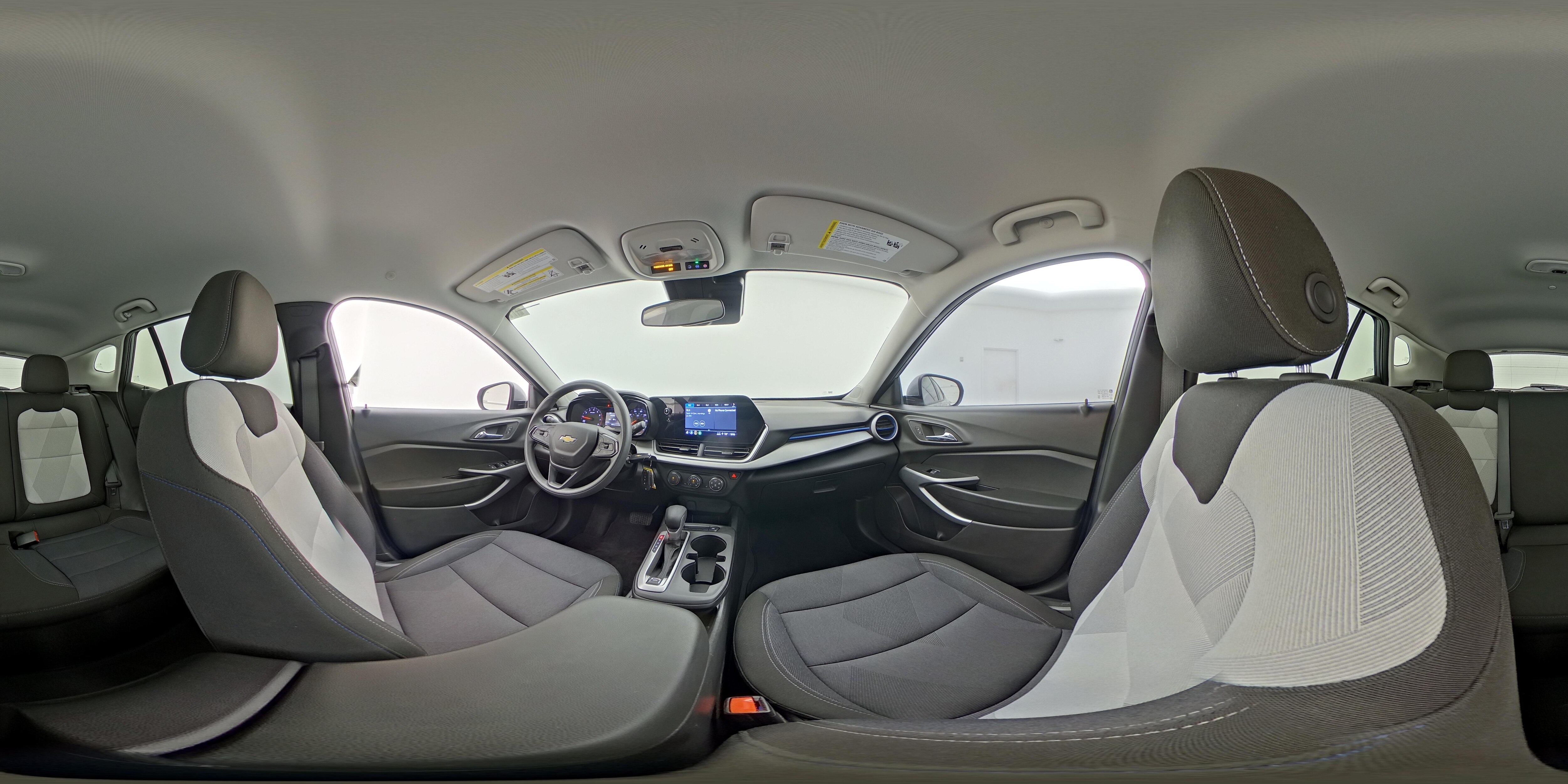 2025 Chevrolet Trax LS - Photo 24