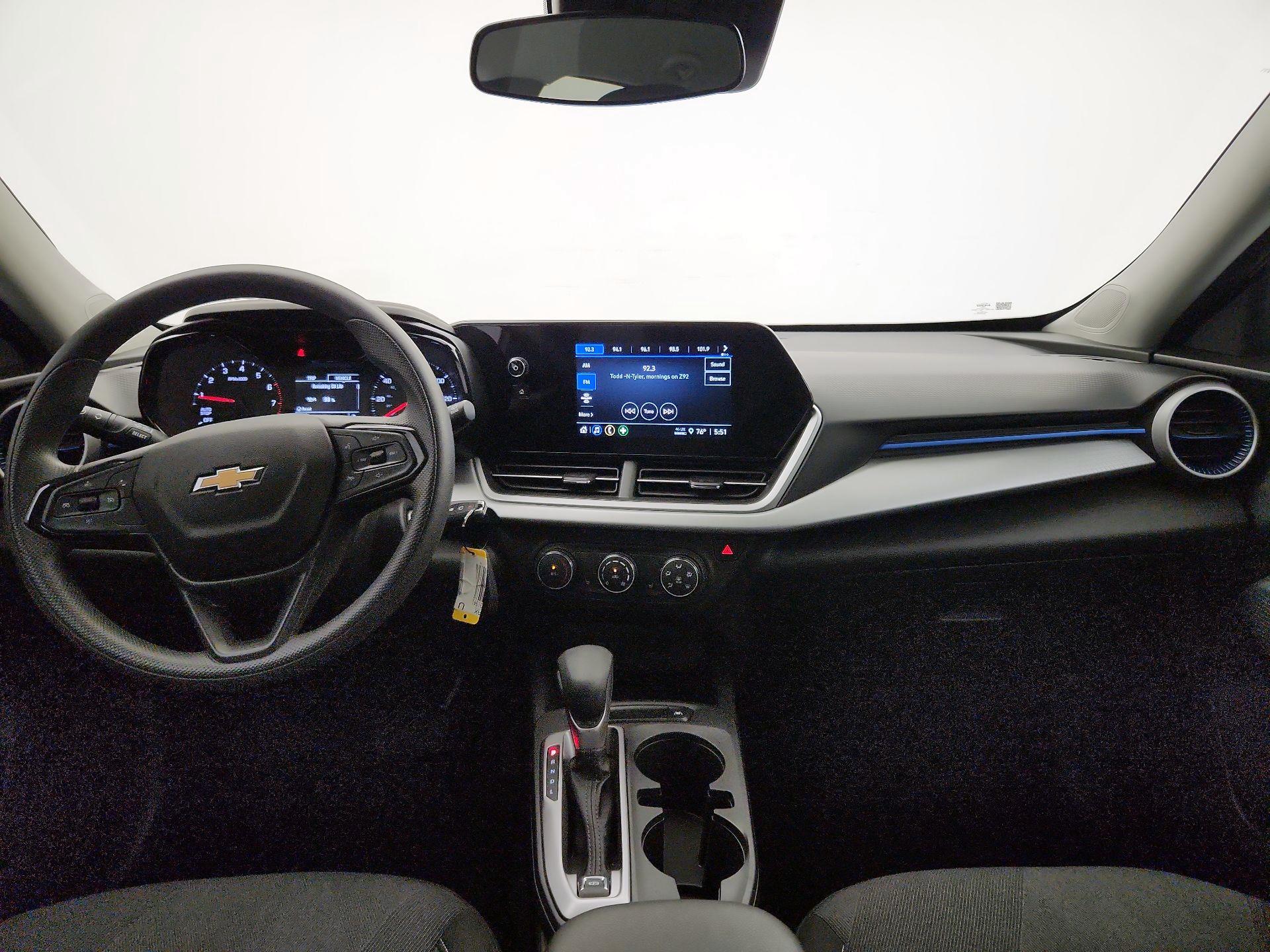 Thumbnail: 2025 Chevrolet Trax - 9