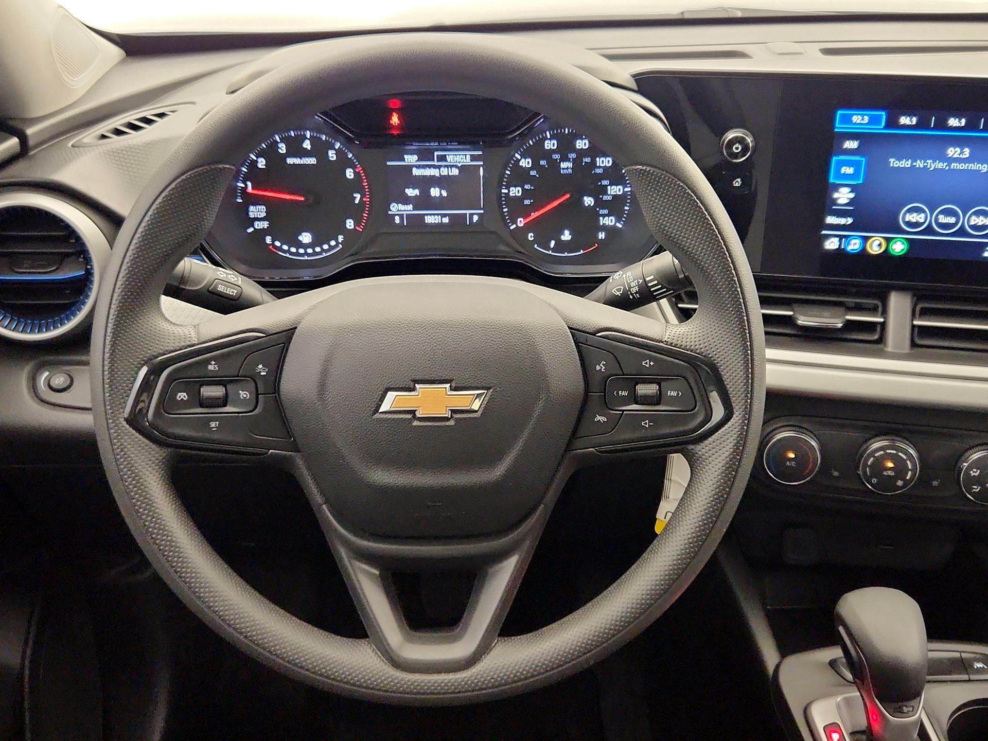 Thumbnail: 2025 Chevrolet Trax - 10