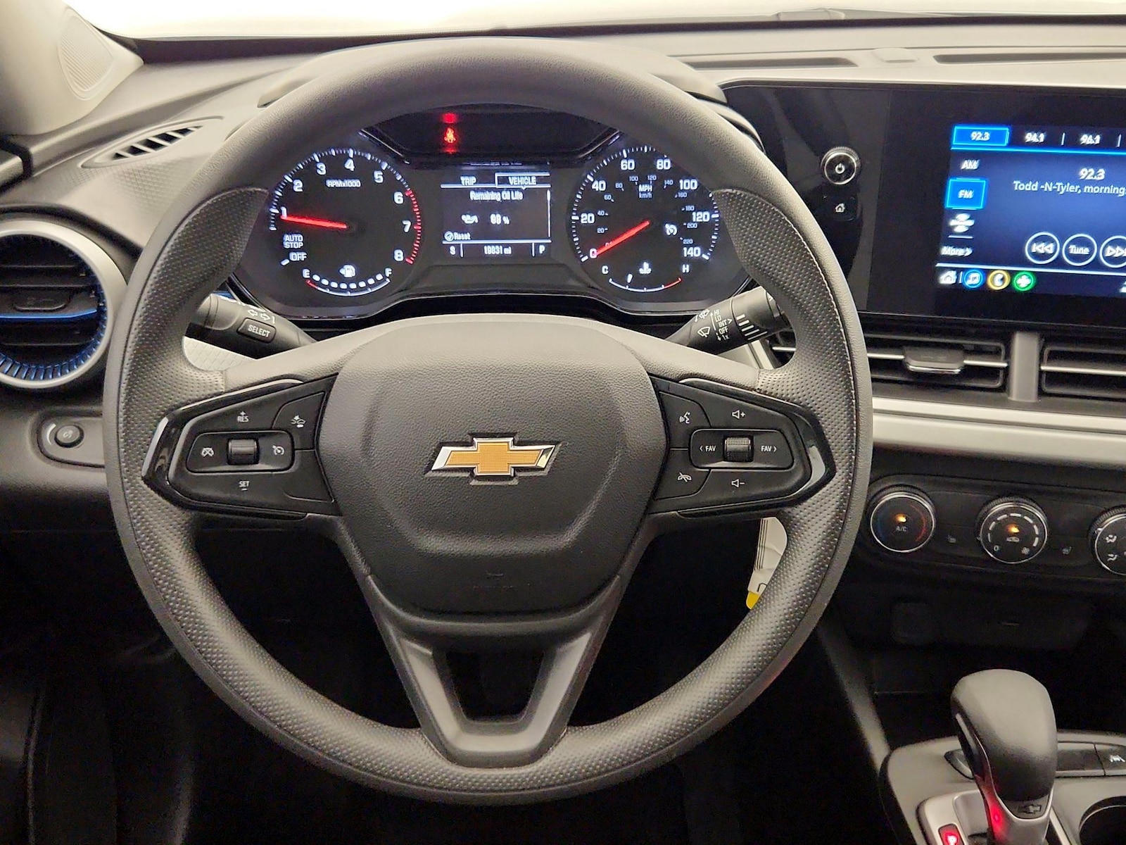 2025 Chevrolet Trax LS - Photo 11