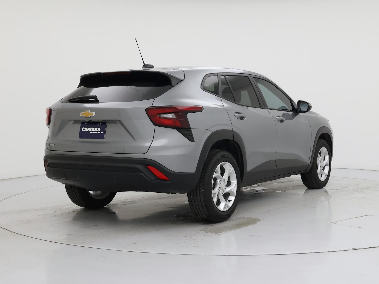 2025 Chevrolet Trax LS - Photo 9