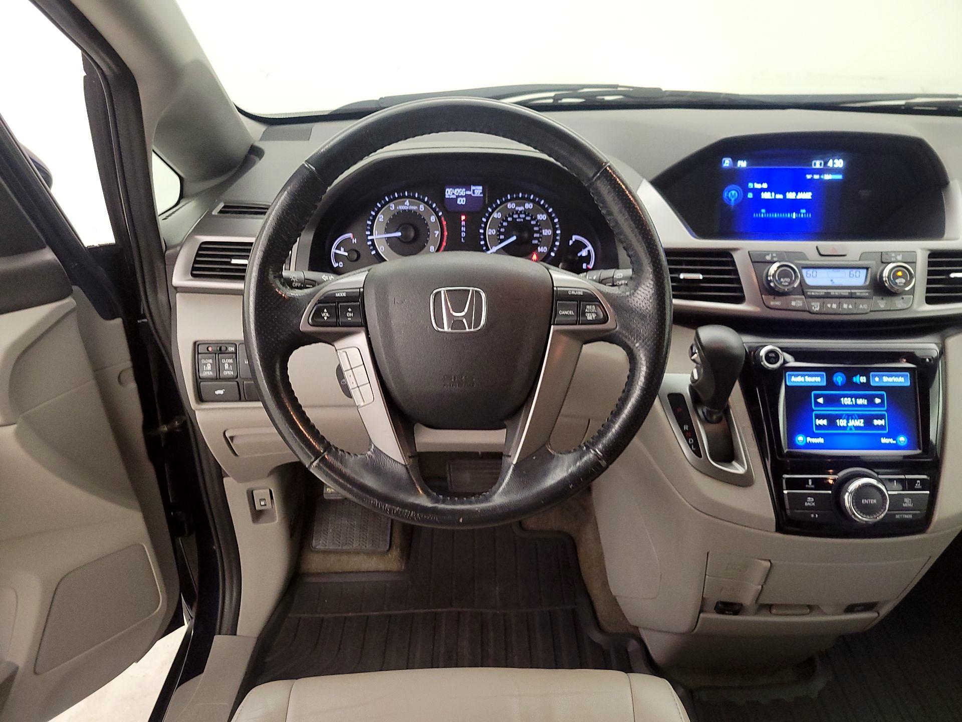 Thumbnail: 2015 Honda Odyssey - 10