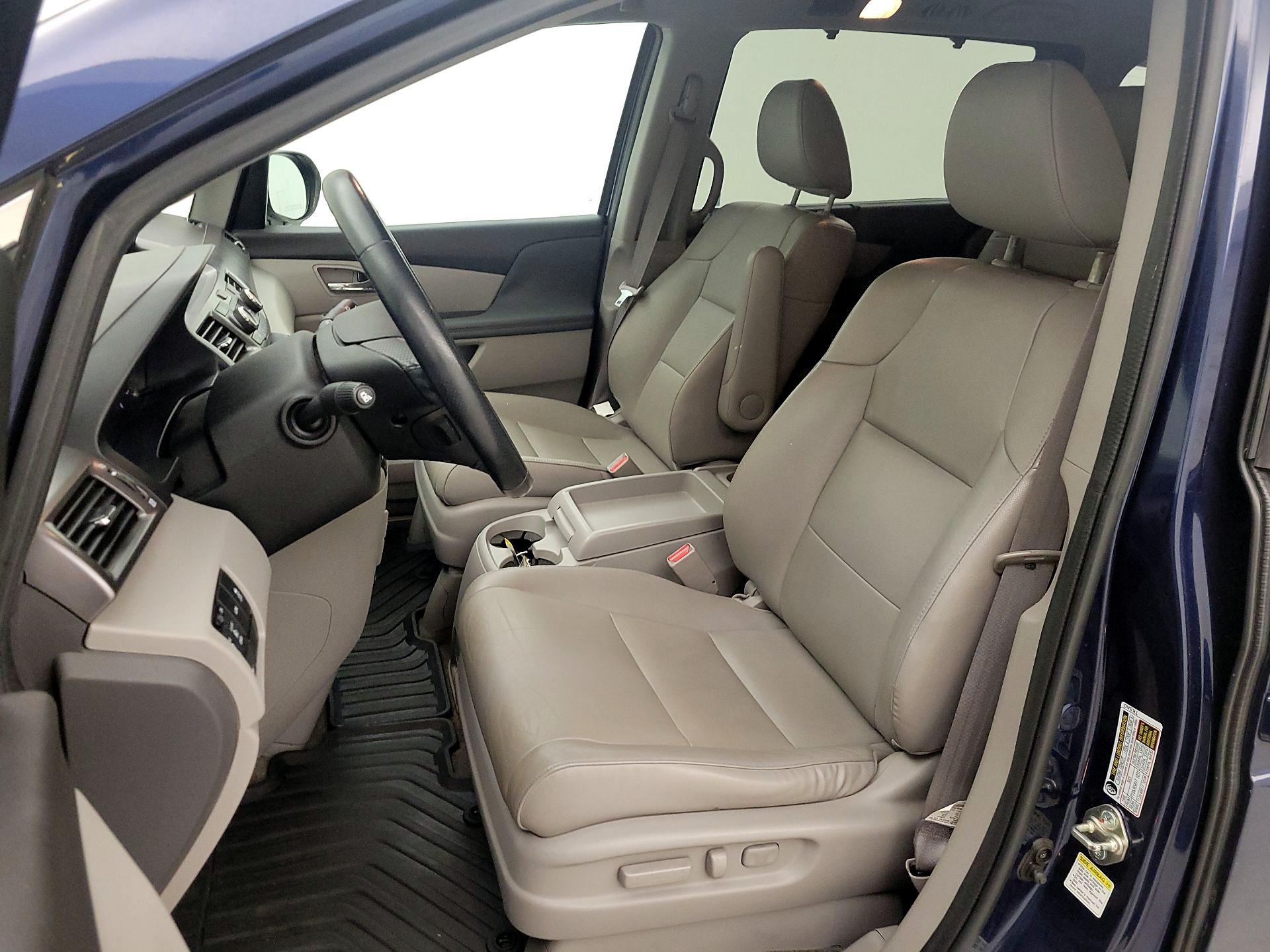 Thumbnail: 2015 Honda Odyssey - 11