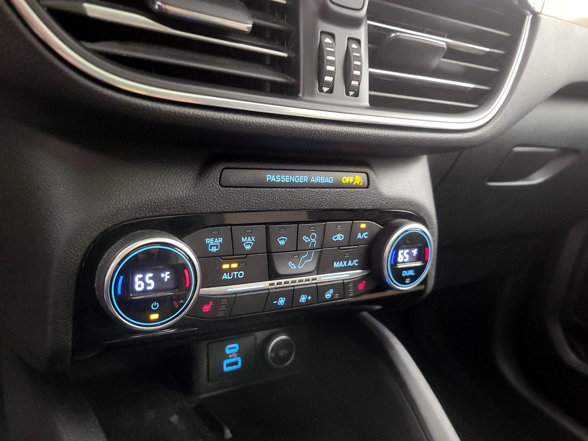 Thumbnail: 2021 Ford Escape - 17