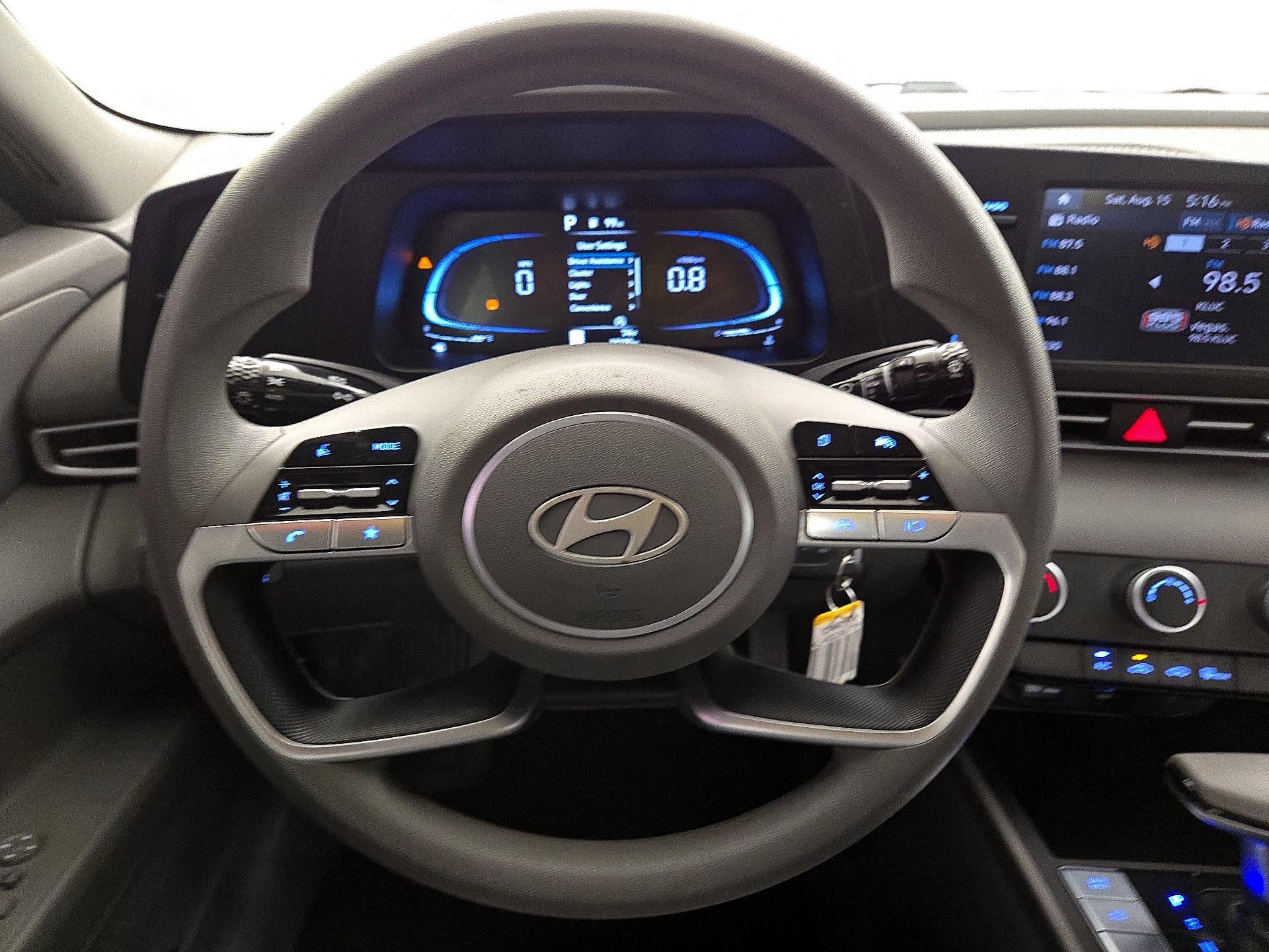 Thumbnail: 2024 Hyundai Elantra - 10