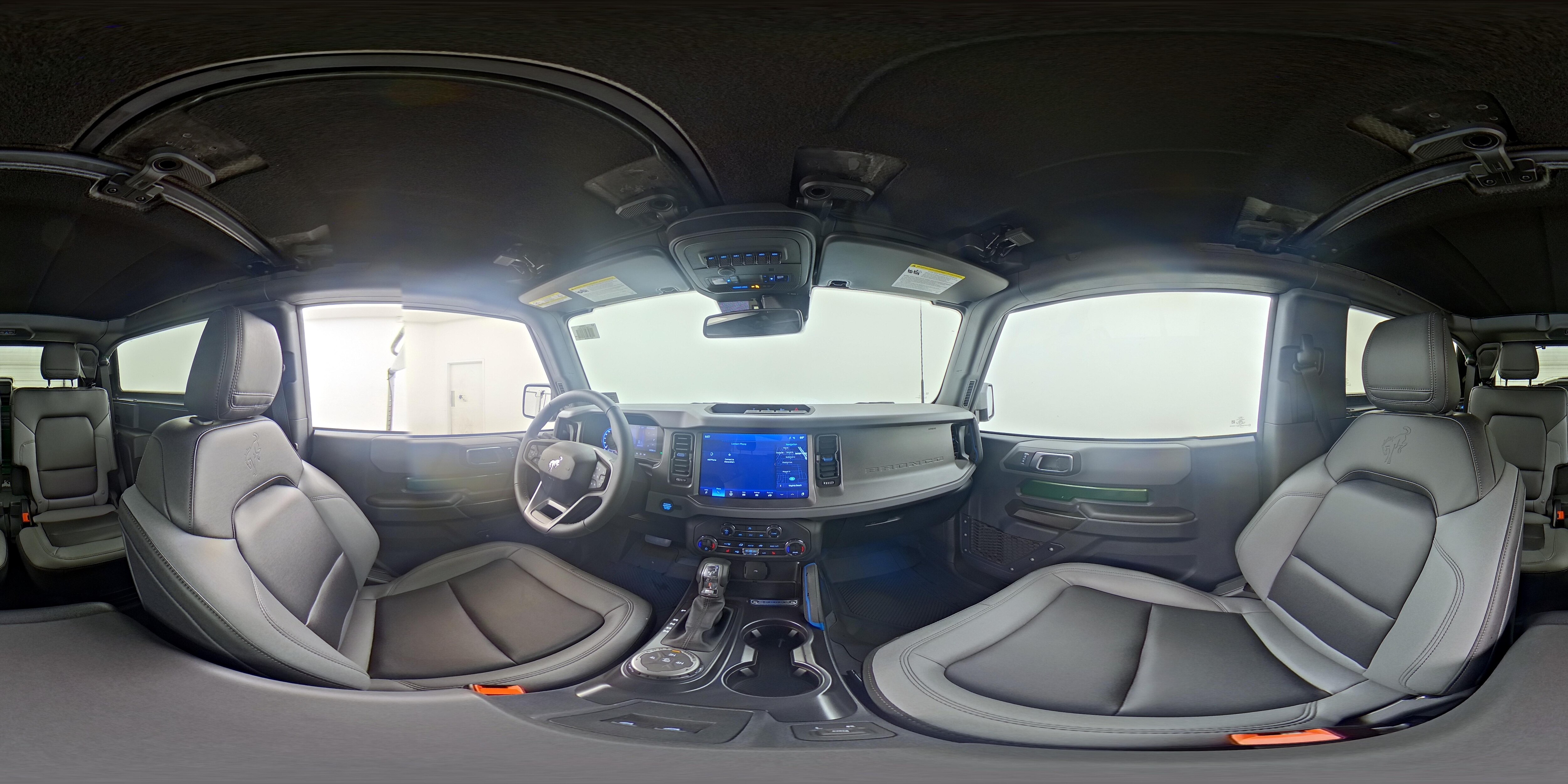 2024 Ford Bronco 2-Door Black Diamond - Photo 25