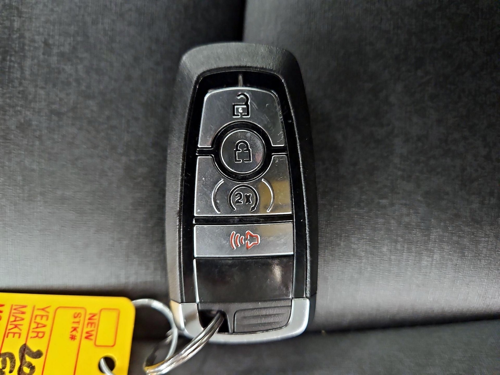 2024 Ford Bronco 2-Door Black Diamond - Photo 24