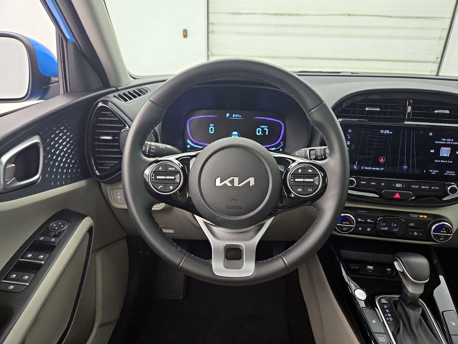 Thumbnail: 2023 Kia Soul - 10