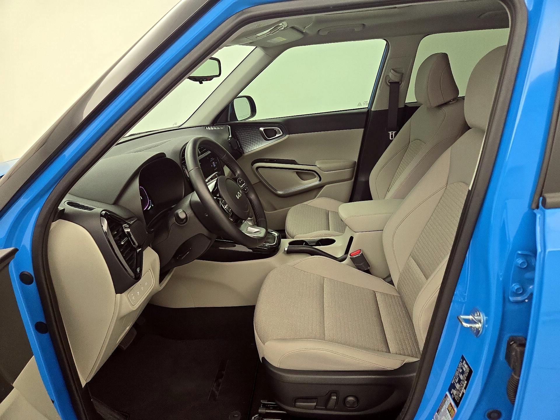 Thumbnail: 2023 Kia Soul - 11