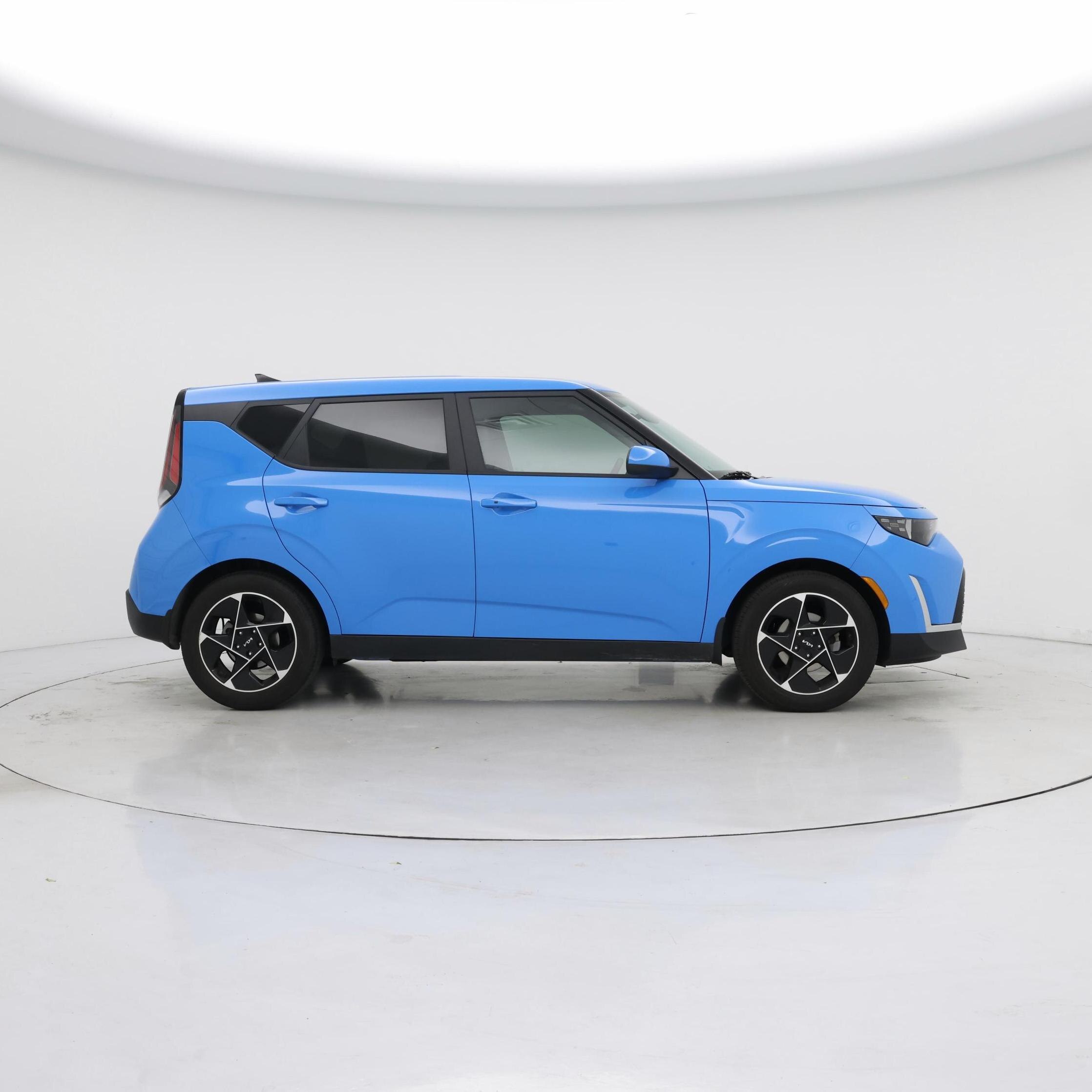 Thumbnail: 2023 Kia Soul - 7