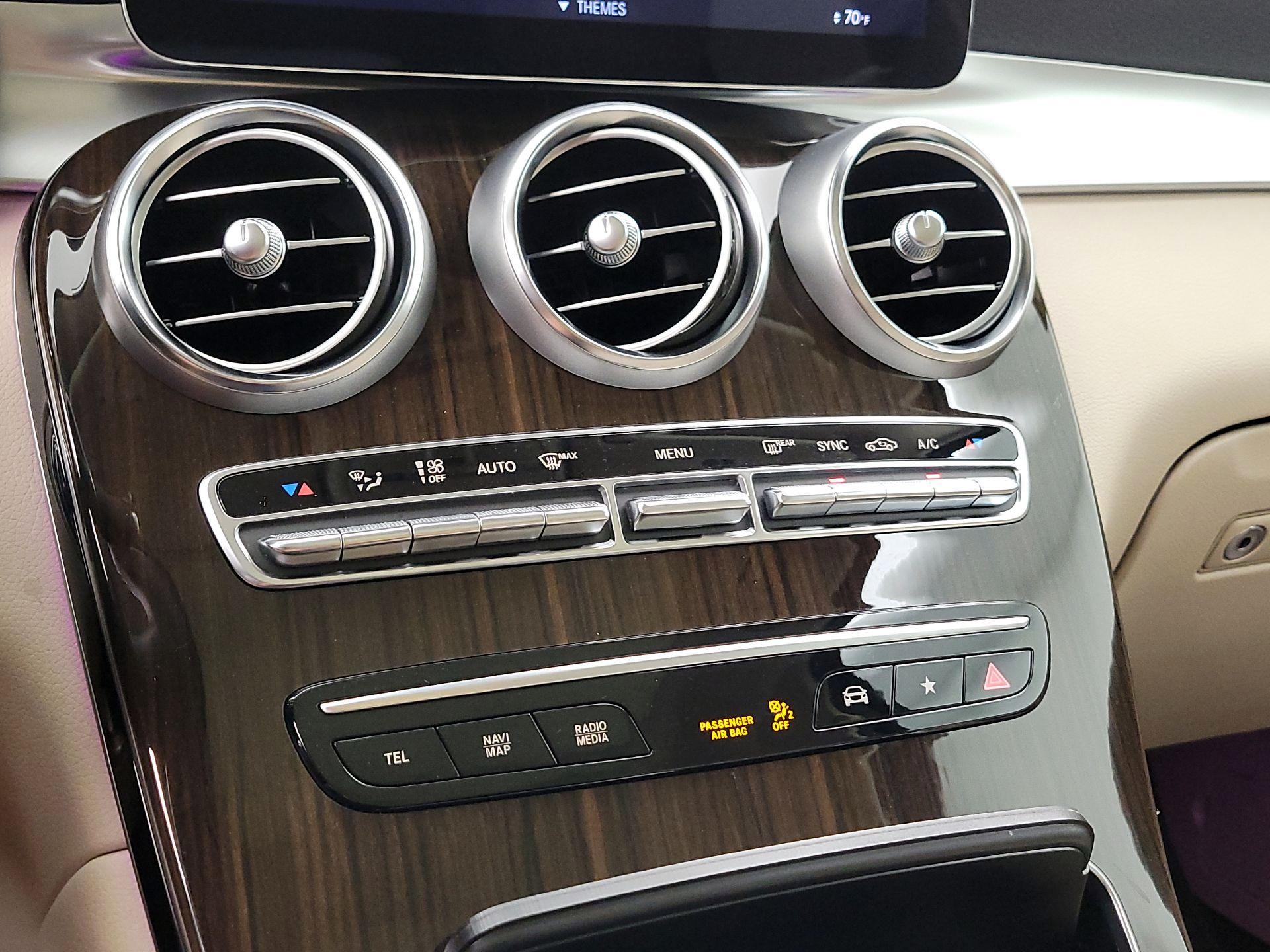 Thumbnail: 2022 Mercedes-Benz GLC - 17