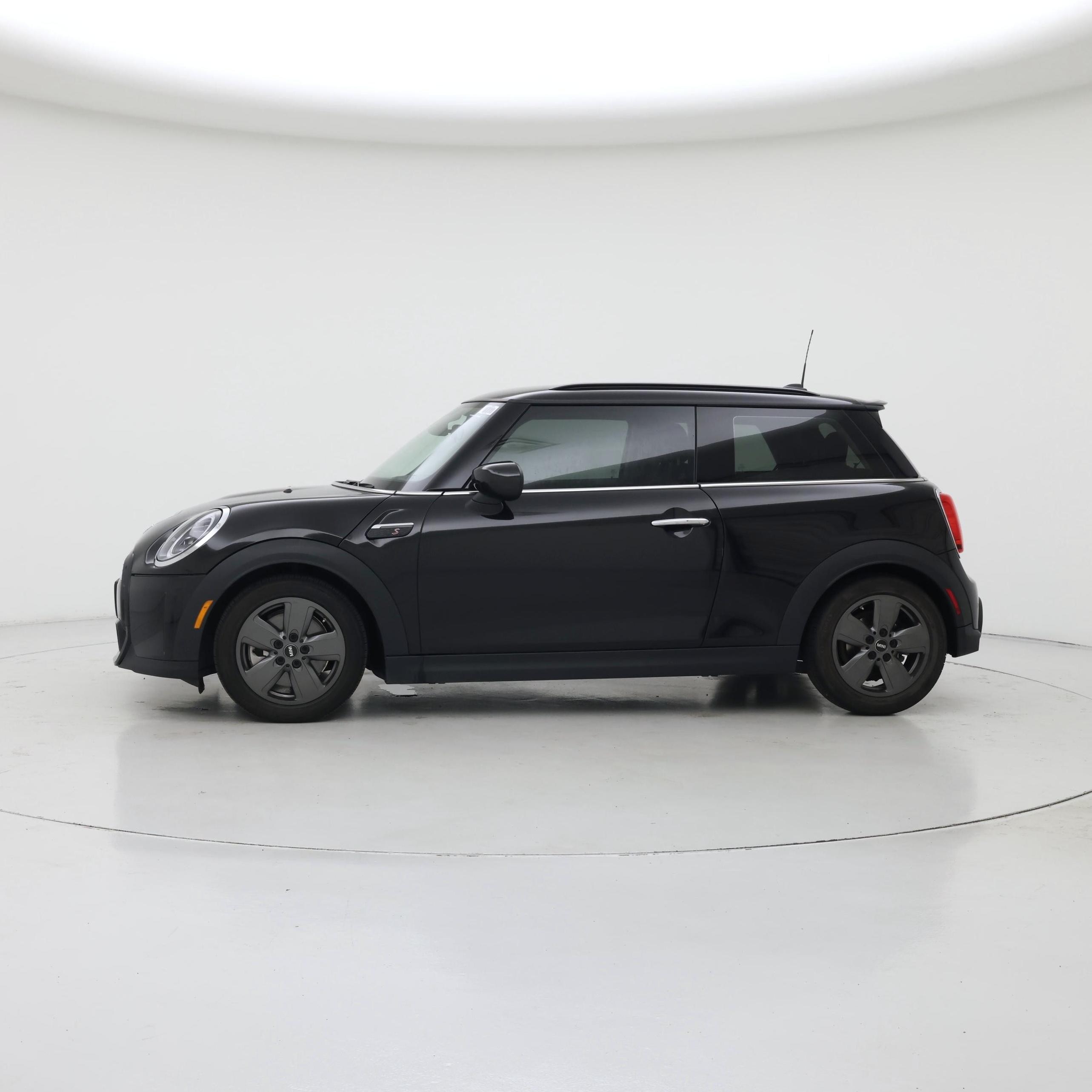 Thumbnail: 2022 MINI Cooper Hardtop - 3