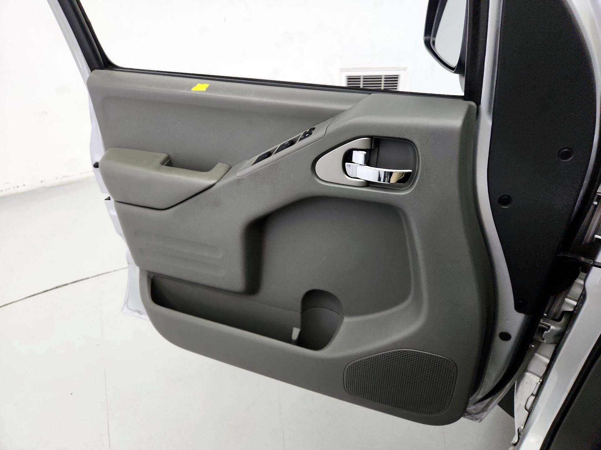 Thumbnail: 2017 Nissan Frontier - 12