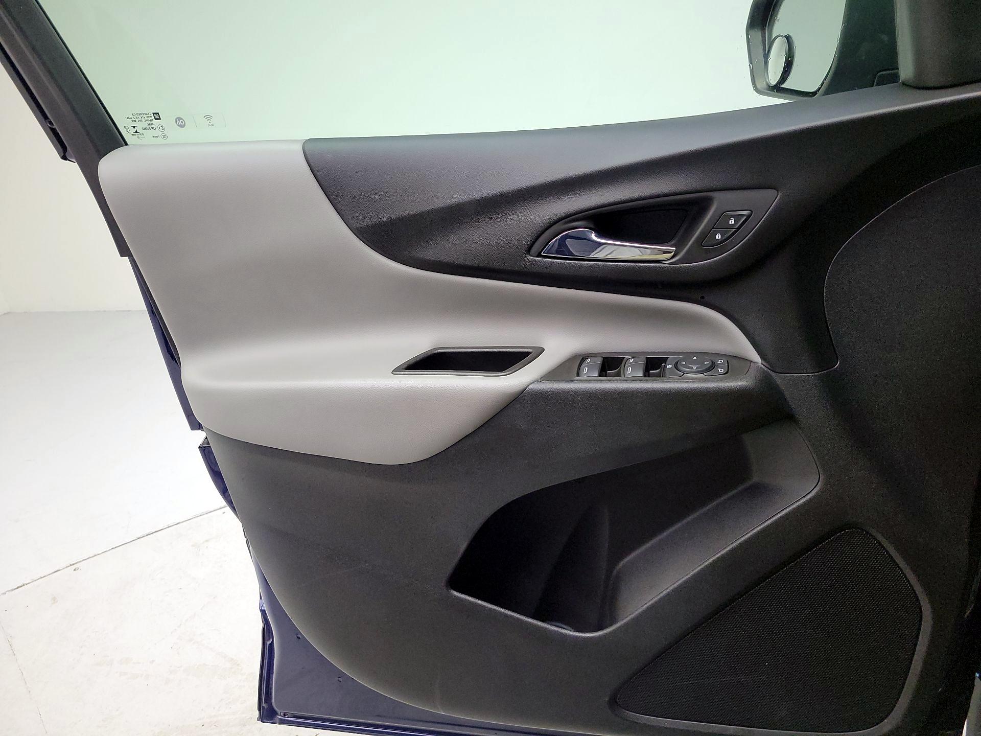 Thumbnail: 2022 Chevrolet Equinox - 12