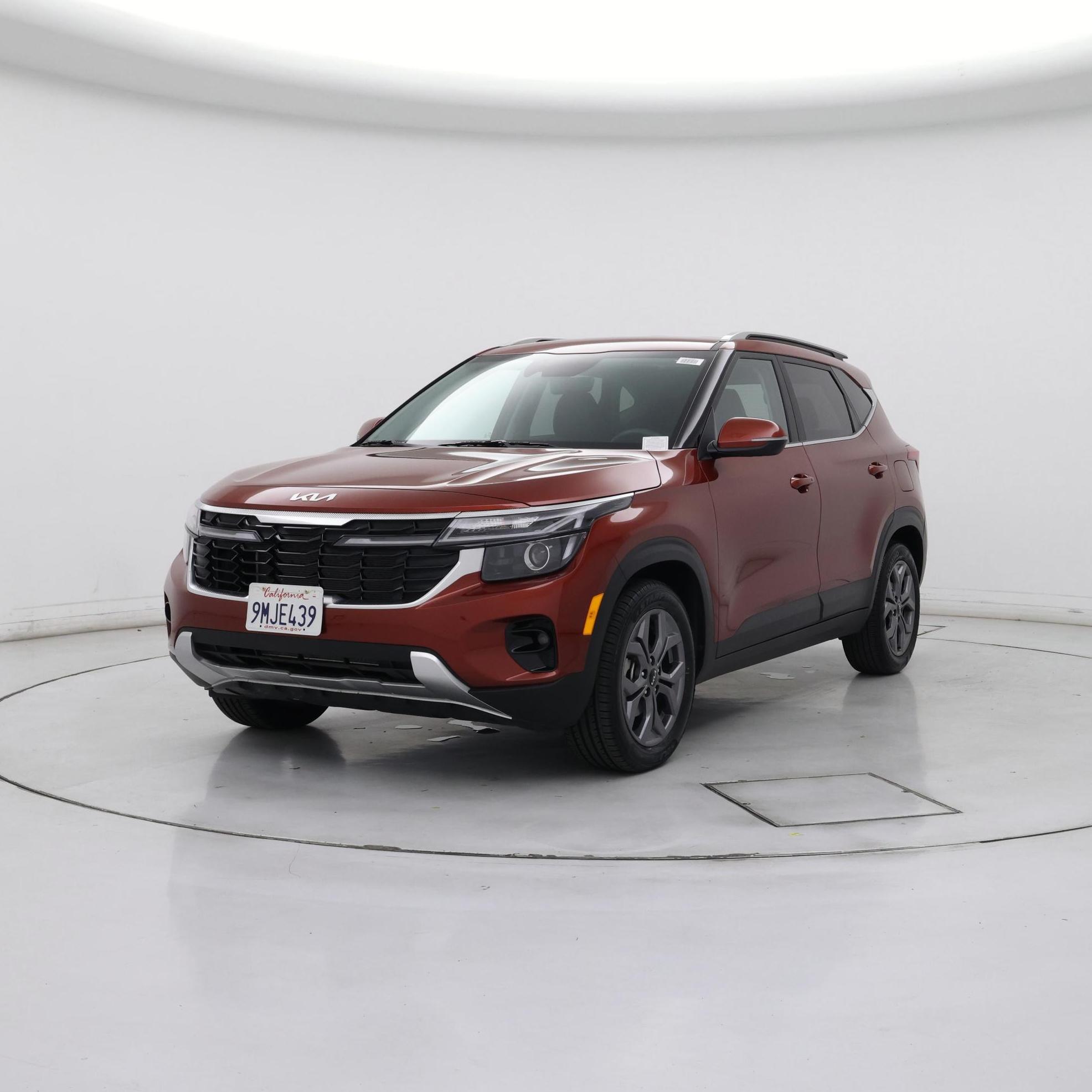 Thumbnail: 2024 Kia Seltos - 4