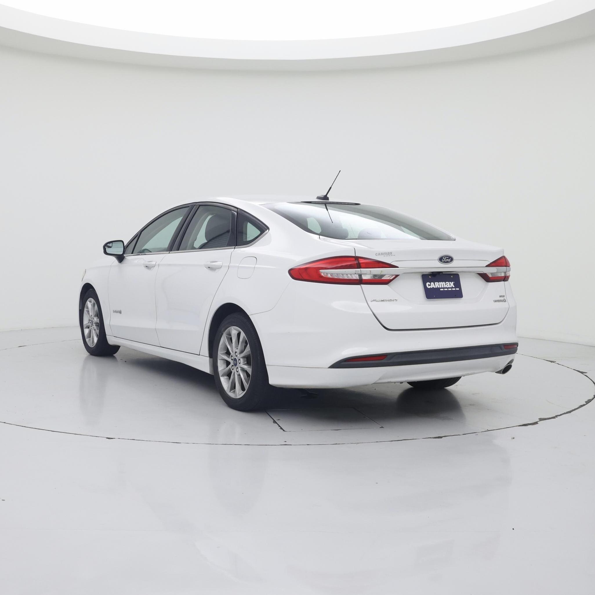 Thumbnail: 2017 Ford Fusion - 2
