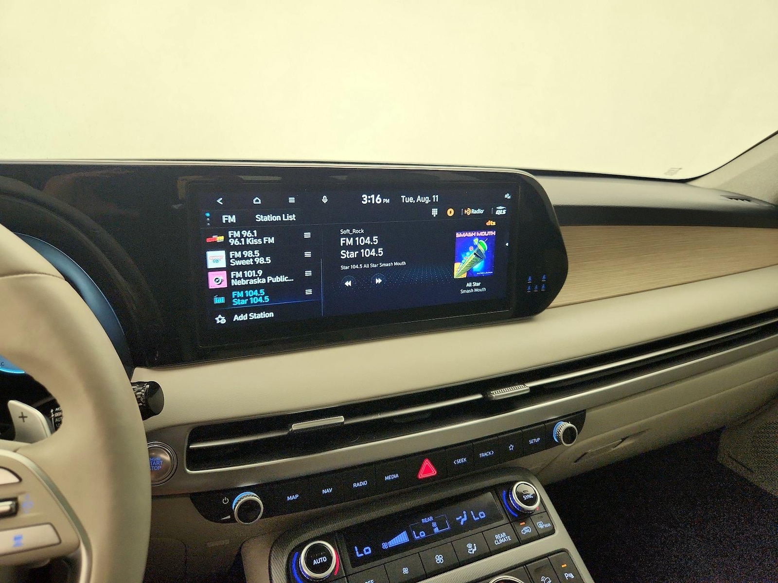 2023 Hyundai Palisade Limited - Photo 17