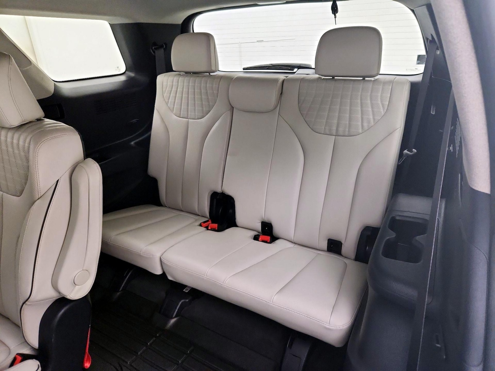 2023 Hyundai Palisade Limited - Photo 23