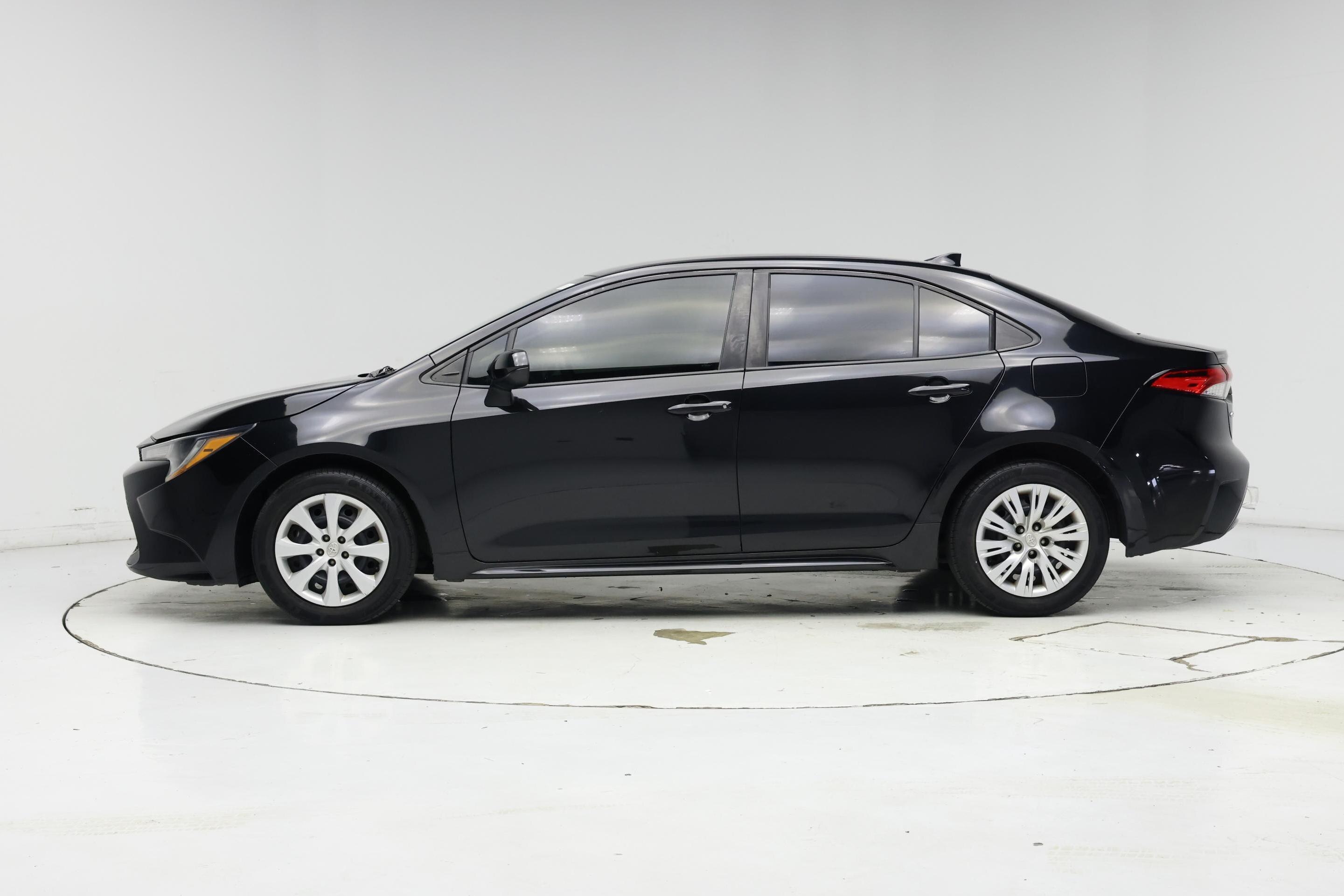 Thumbnail: 2022 Toyota Corolla - 3