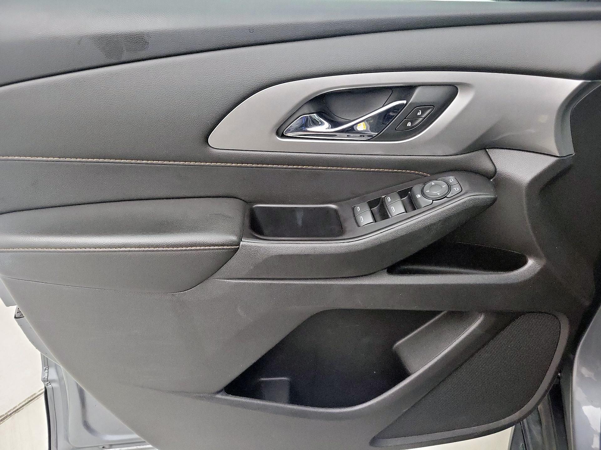 Thumbnail: 2019 Chevrolet Traverse - 12