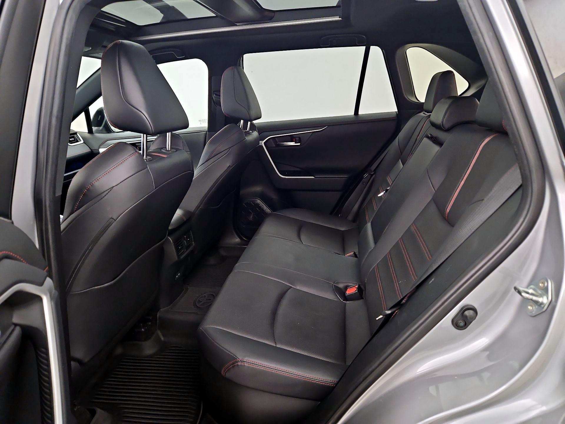 Thumbnail: 2024 Toyota RAV4 - 20
