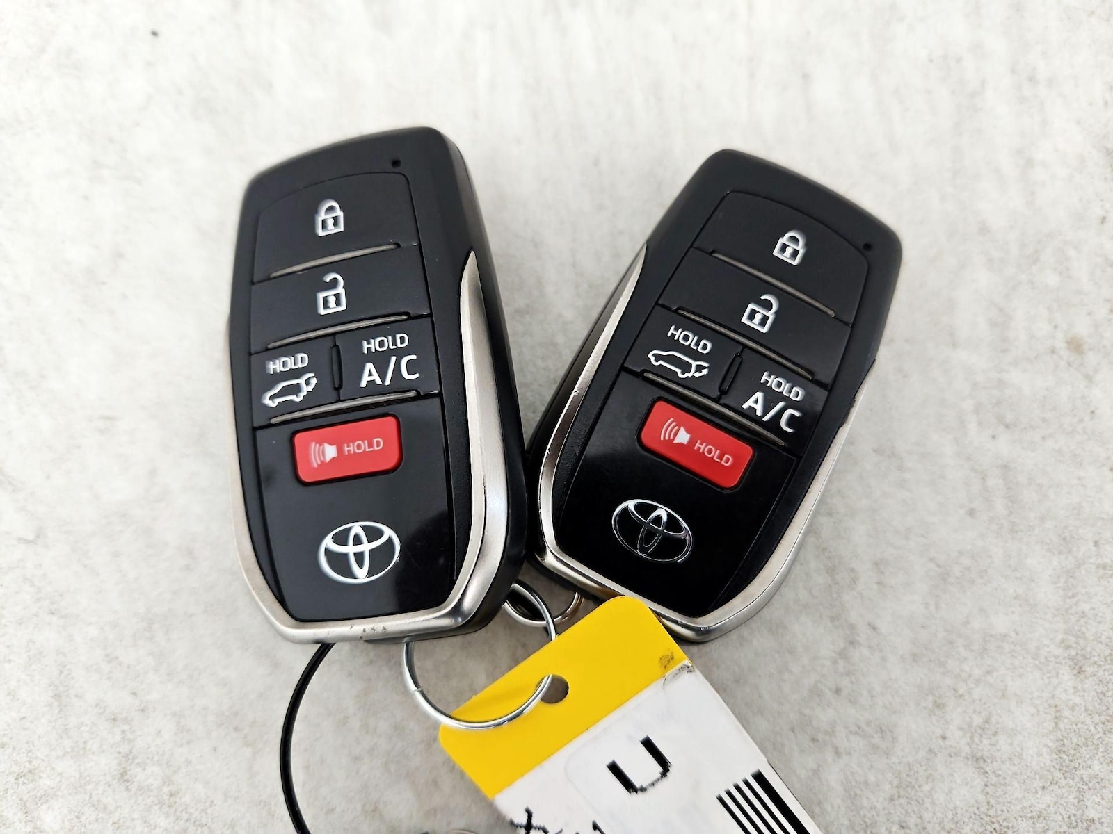 2024 Toyota RAV4 XSE - Photo 24