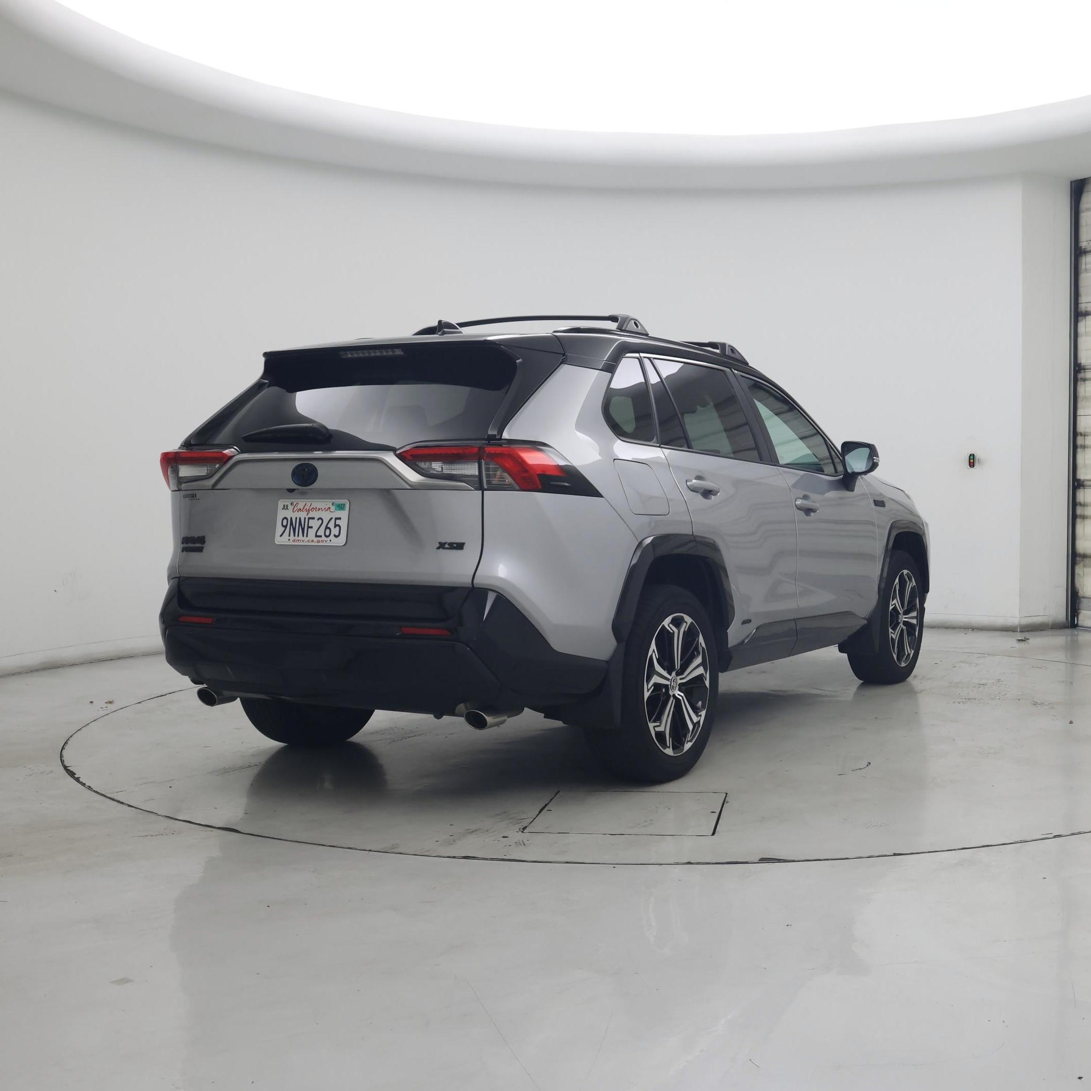 Thumbnail: 2024 Toyota RAV4 - 8