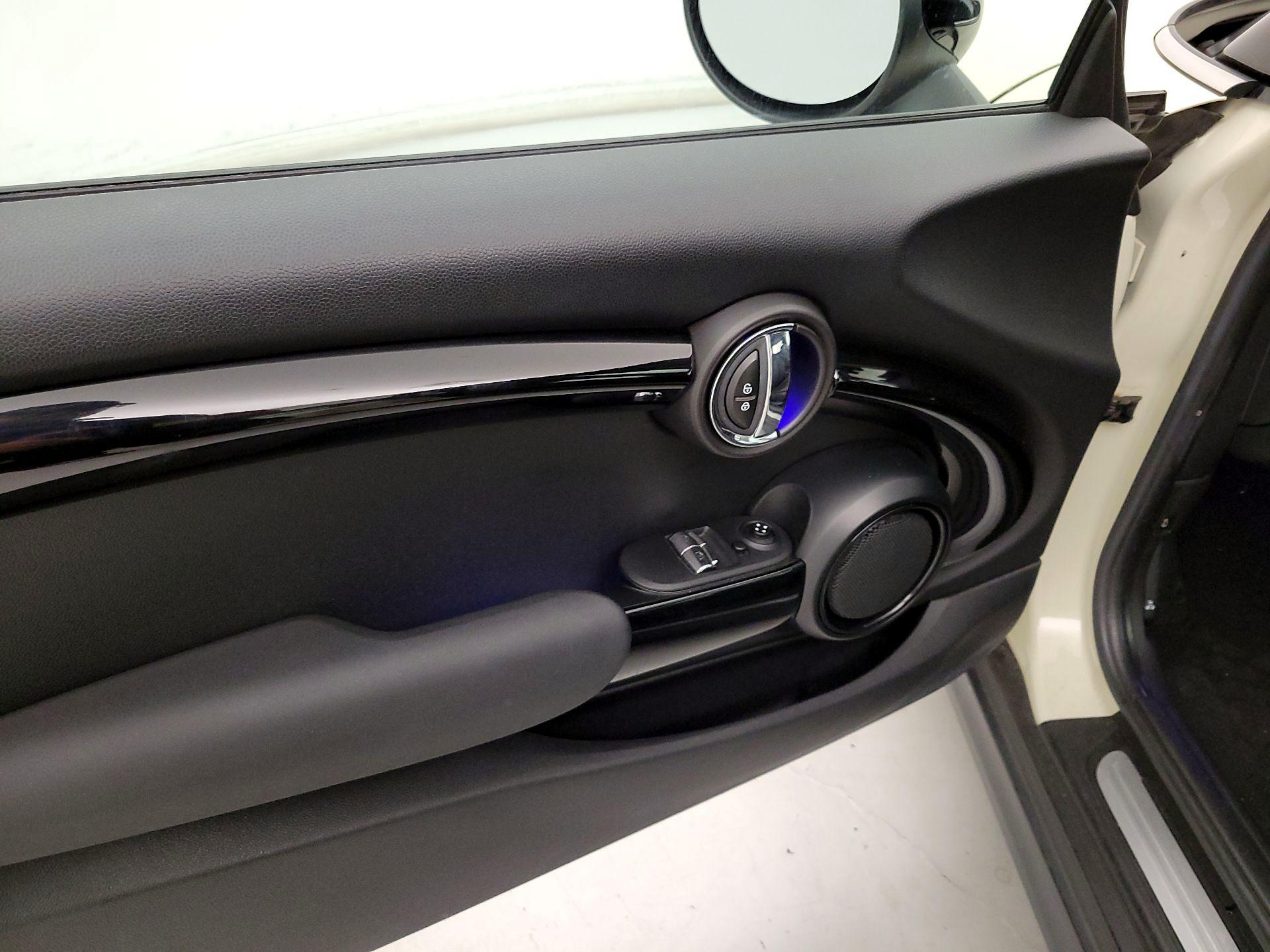 Thumbnail: 2019 MINI Cooper Hardtop - 12