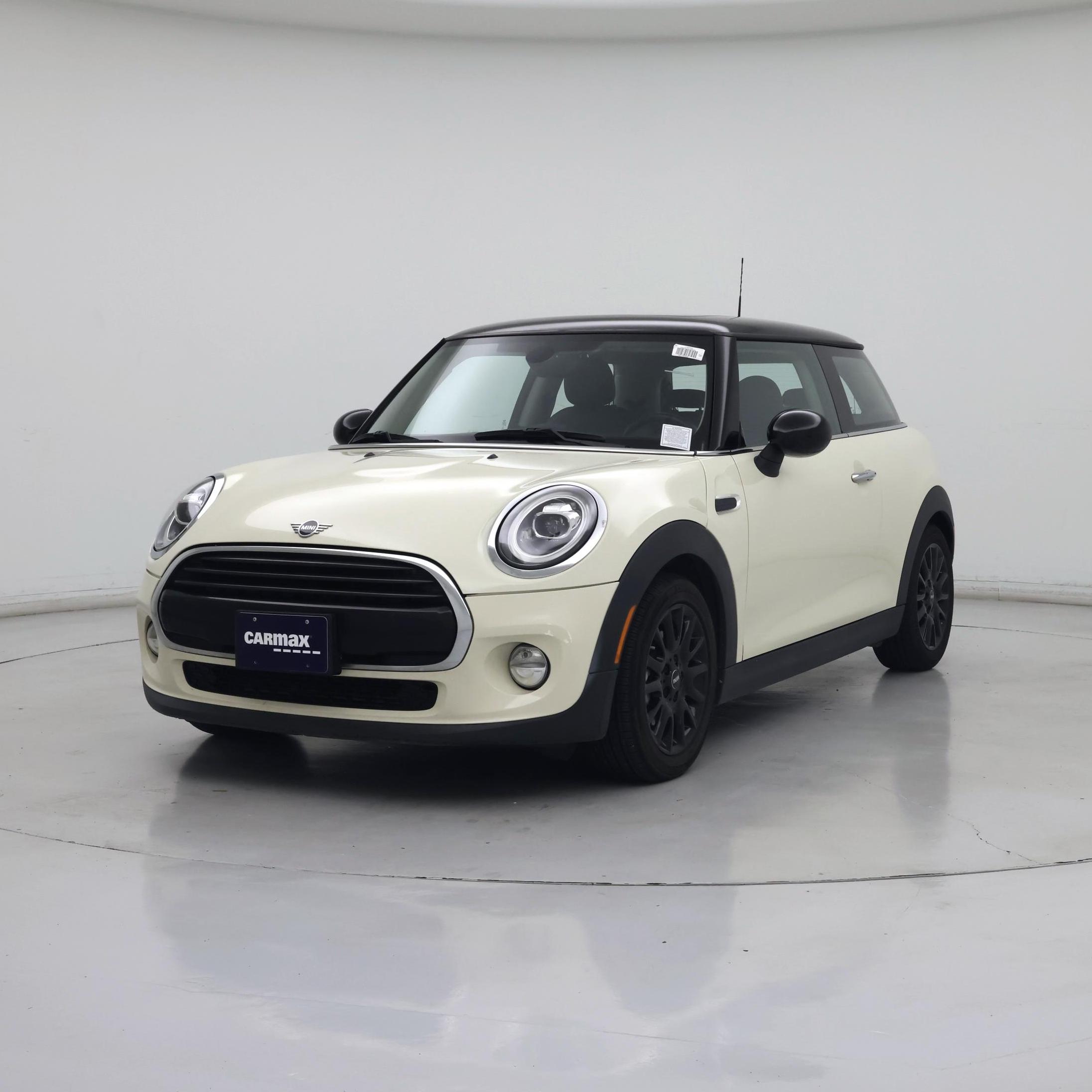 Thumbnail: 2019 MINI Cooper Hardtop - 4