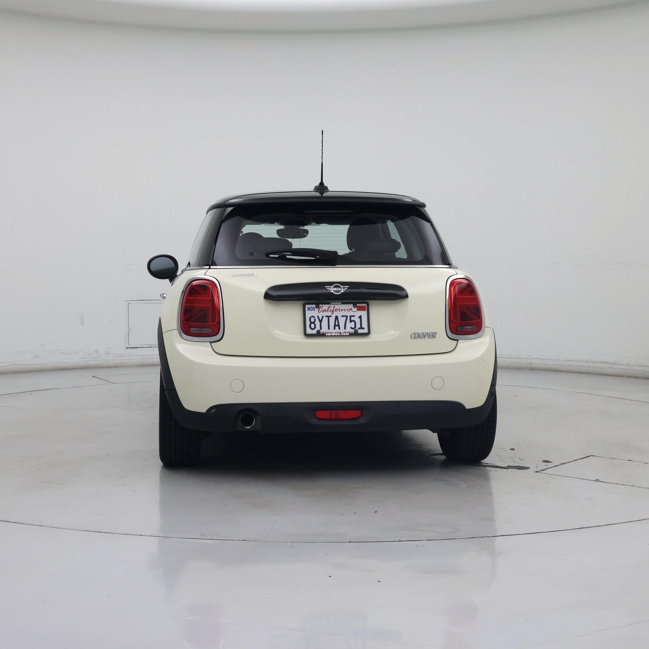 Thumbnail: 2019 MINI Cooper Hardtop - 6