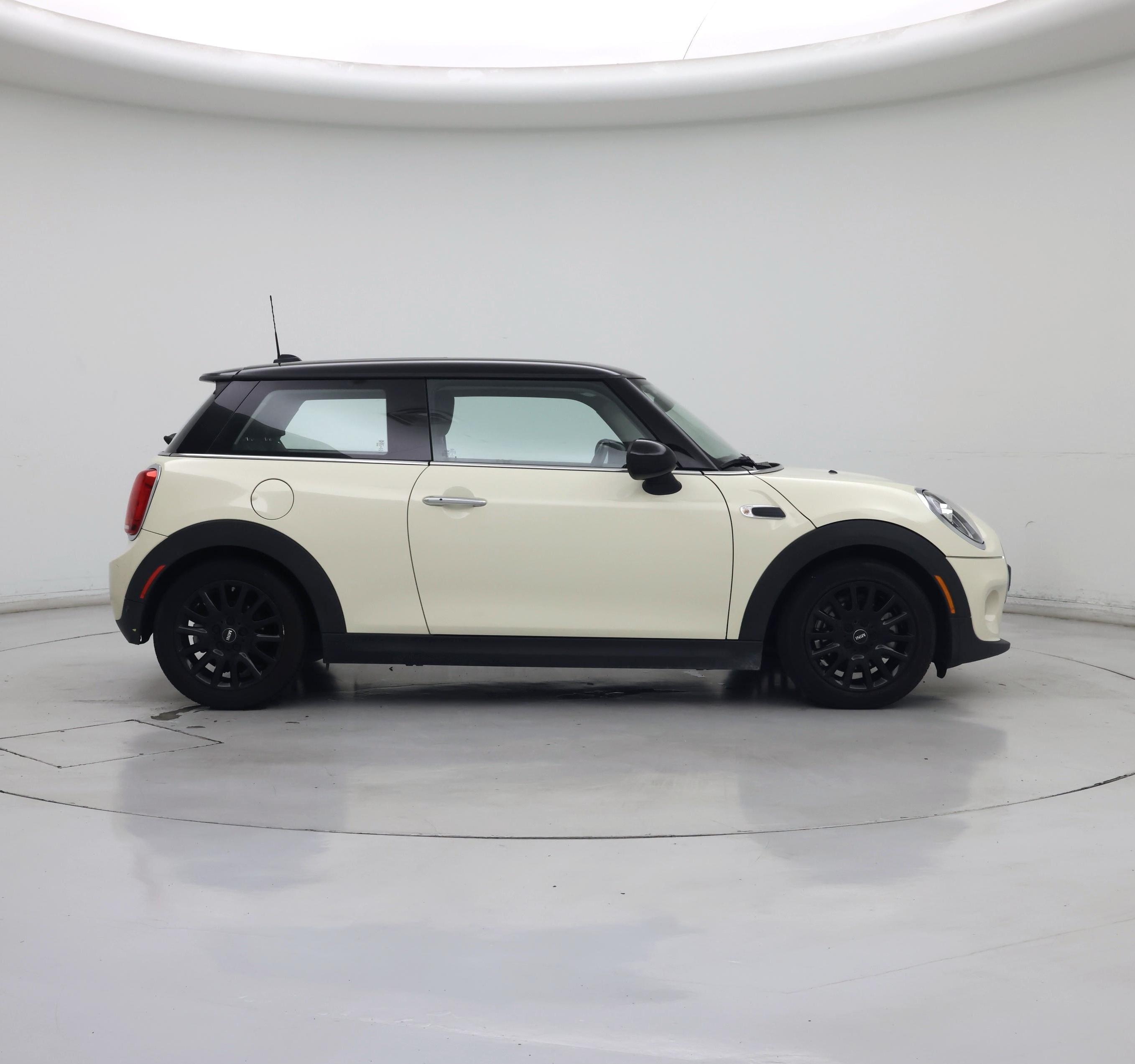 Thumbnail: 2019 MINI Cooper Hardtop - 7