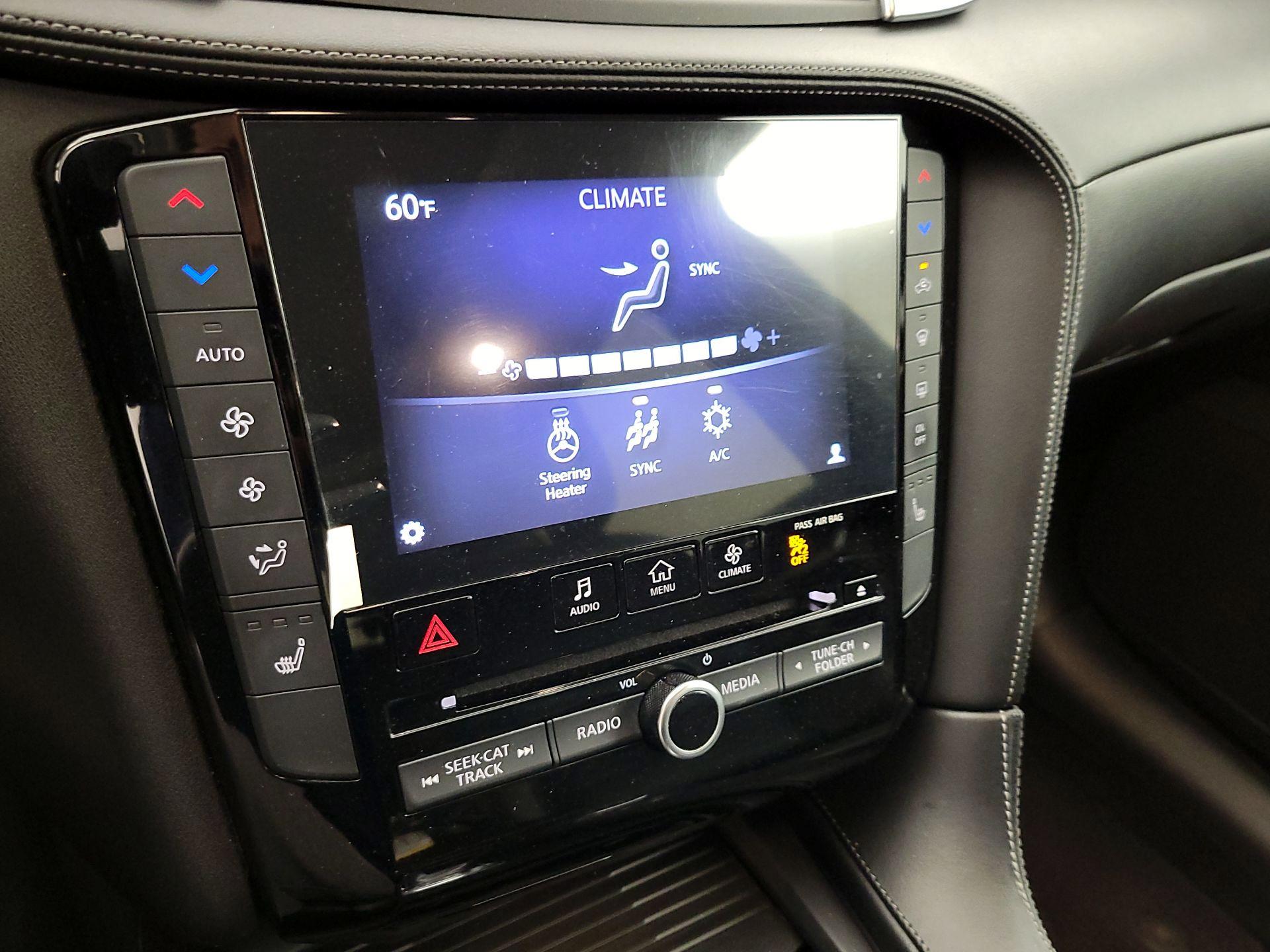 Thumbnail: 2019 INFINITI QX50 - 17