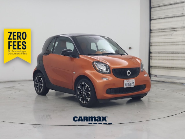 Orange 2016 smart fortwo Hatchback Rear-Wheel Drive Automatic