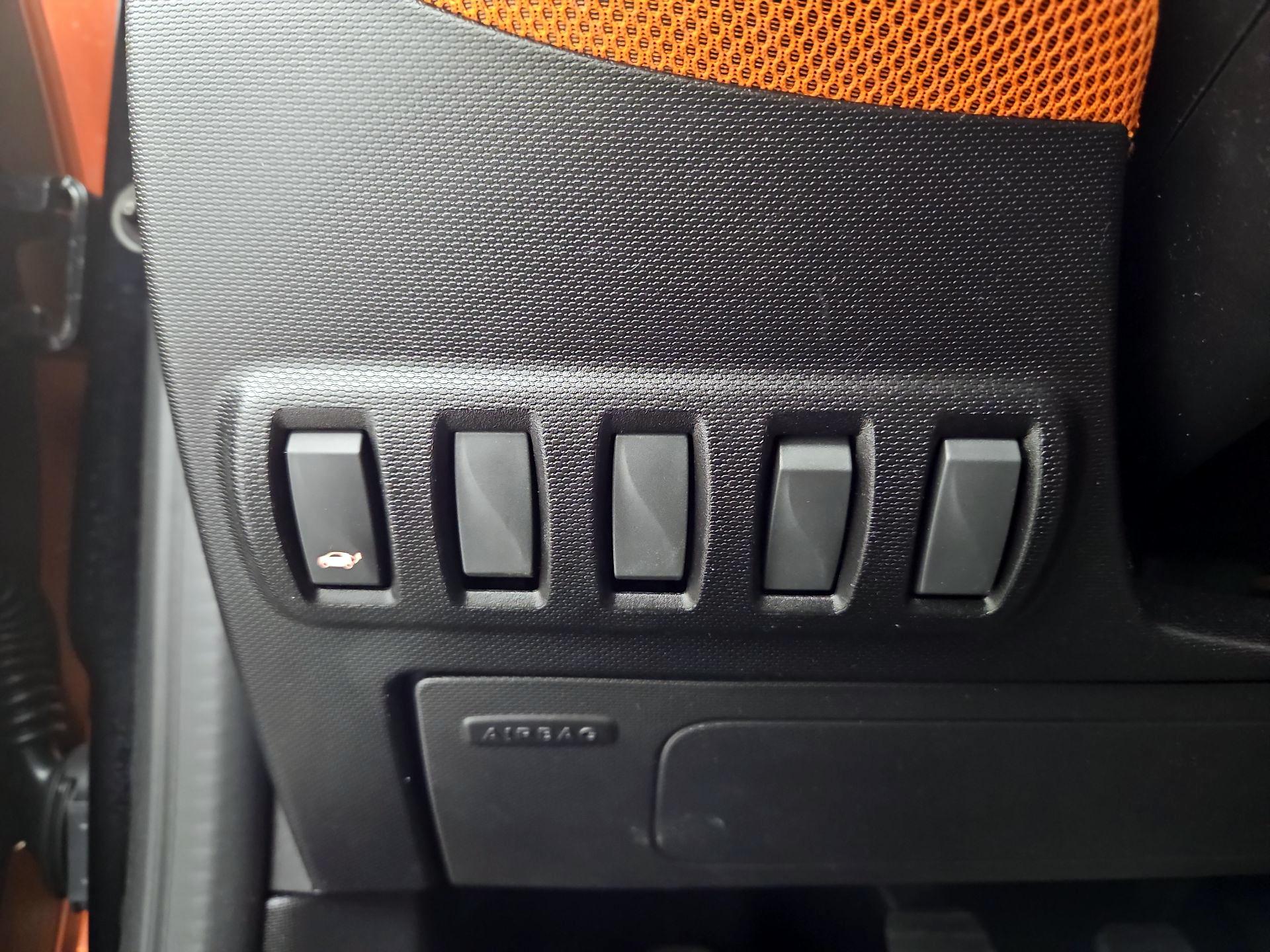 Thumbnail: 2016 smart fortwo - 13