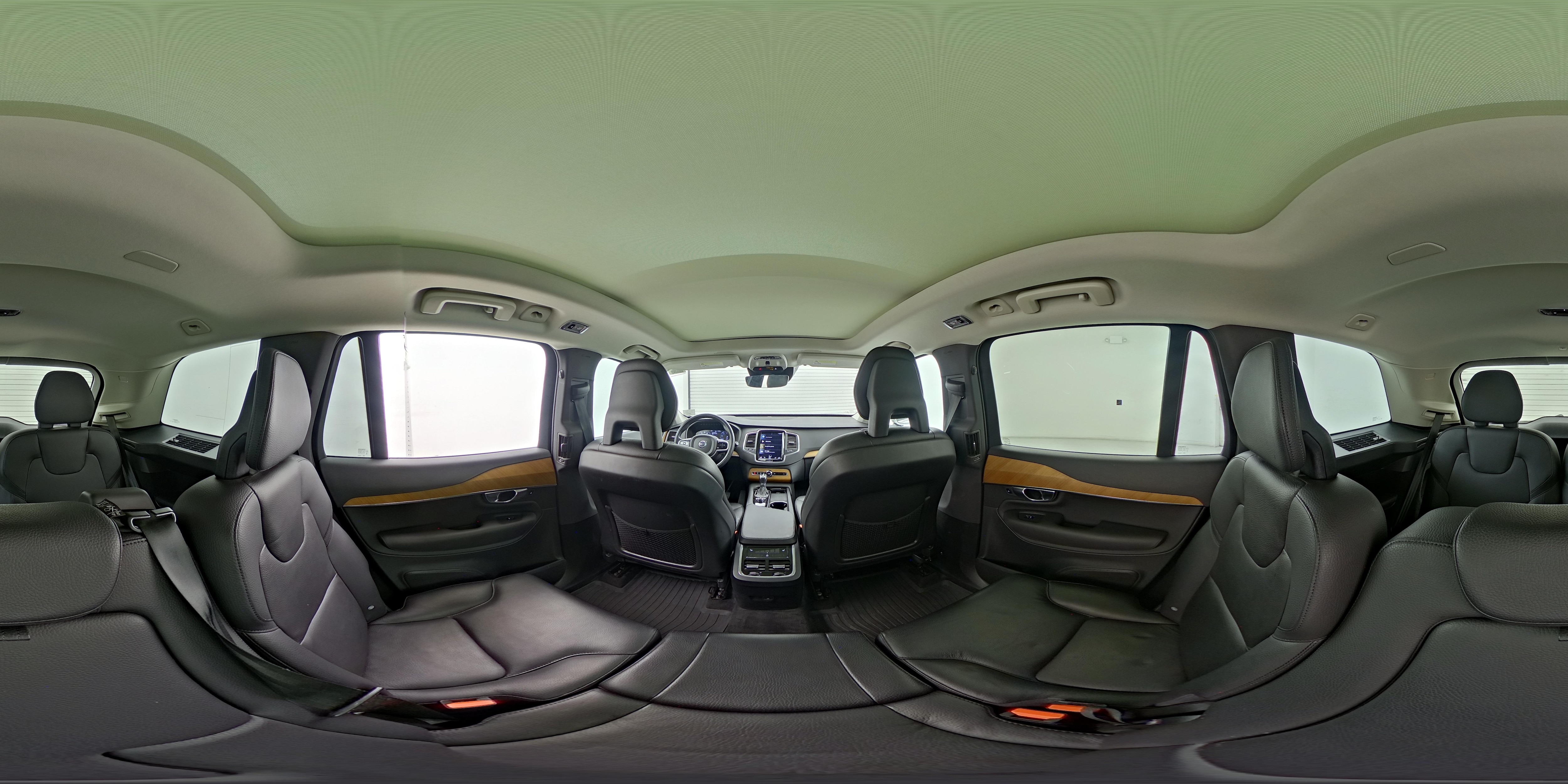 2022 Volvo XC90 Momentum - Photo 29