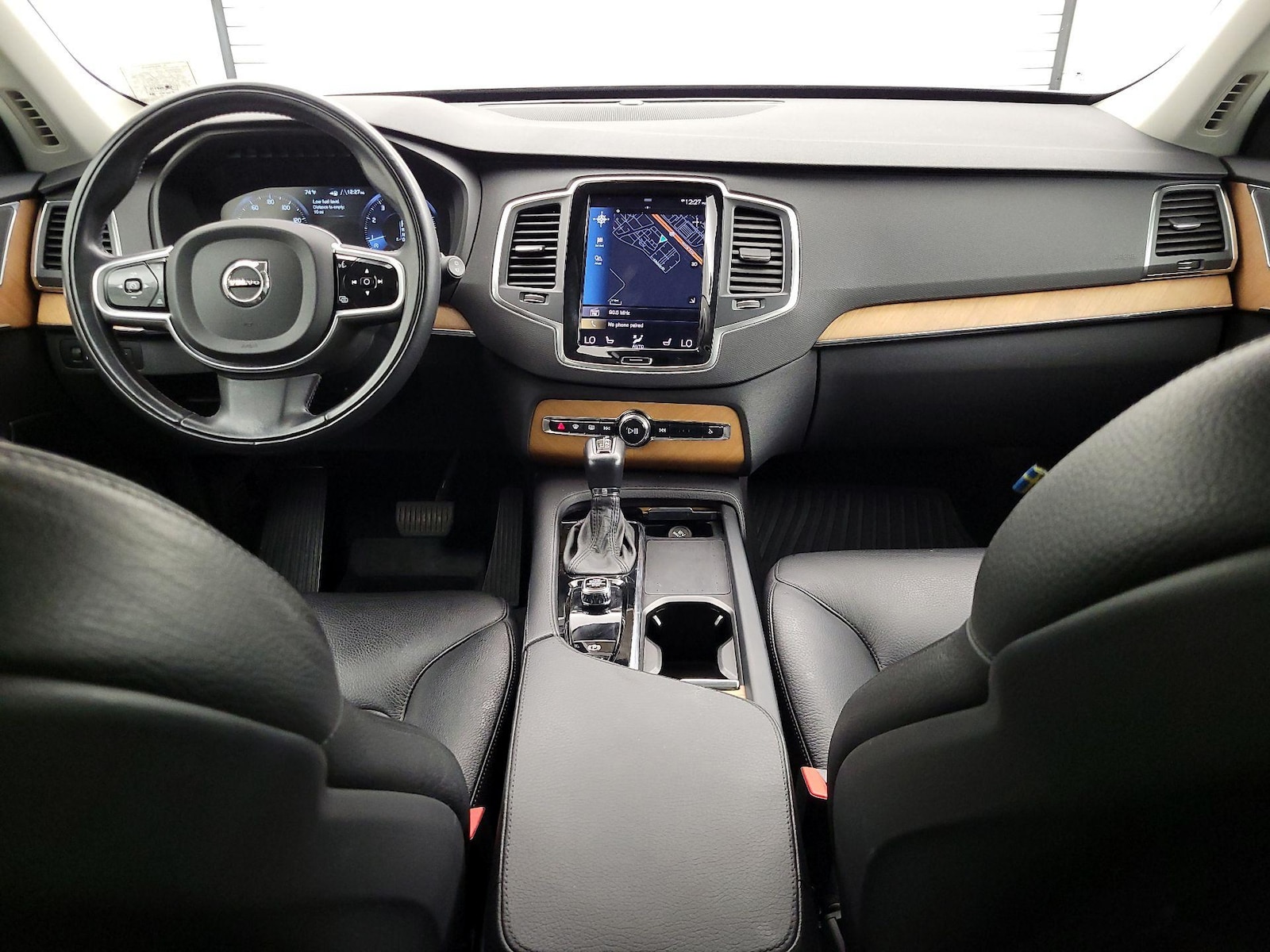 2022 Volvo XC90 Momentum - Photo 10