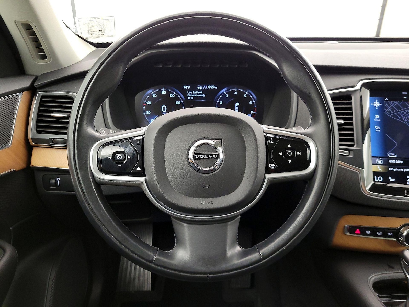 2022 Volvo XC90 Momentum - Photo 11