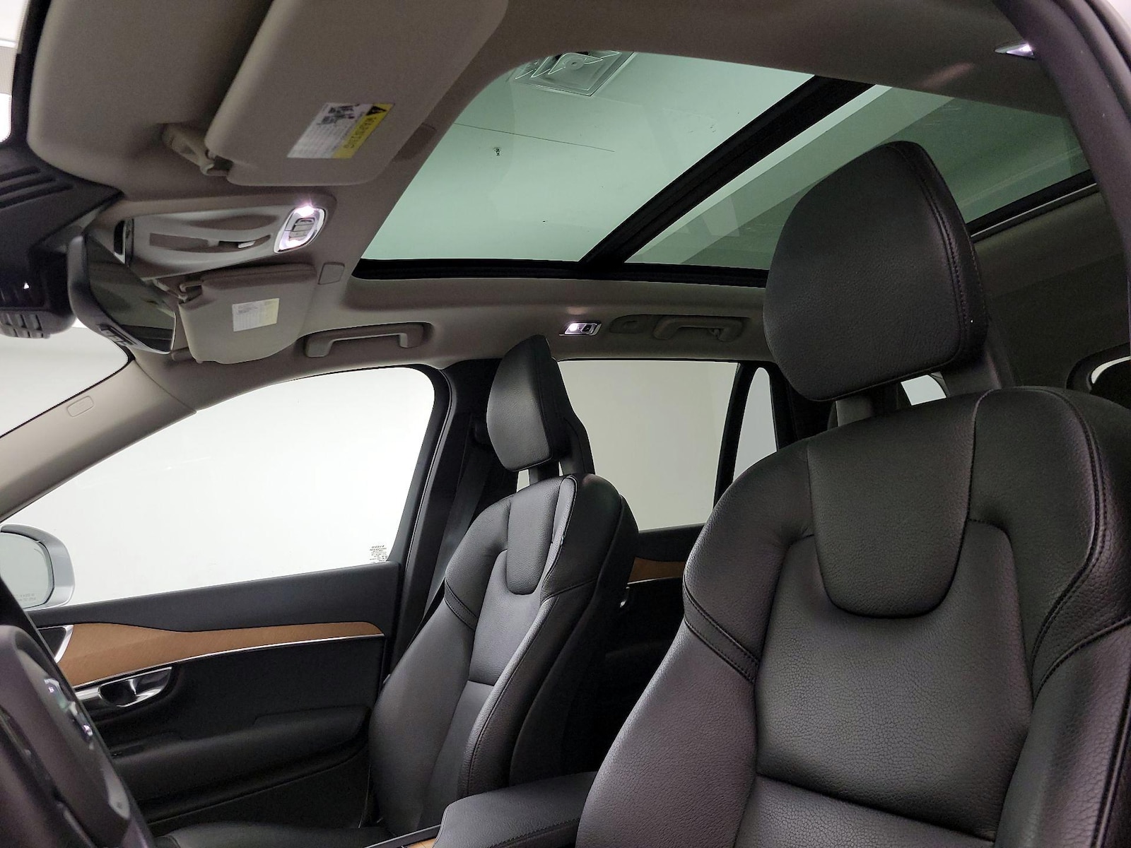 2022 Volvo XC90 Momentum - Photo 21
