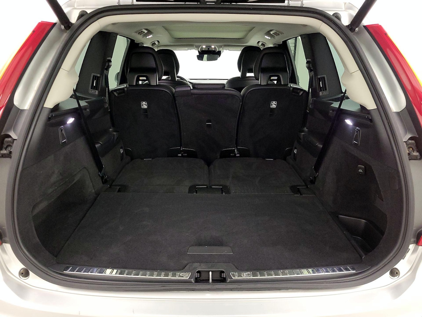 2022 Volvo XC90 Momentum - Photo 25