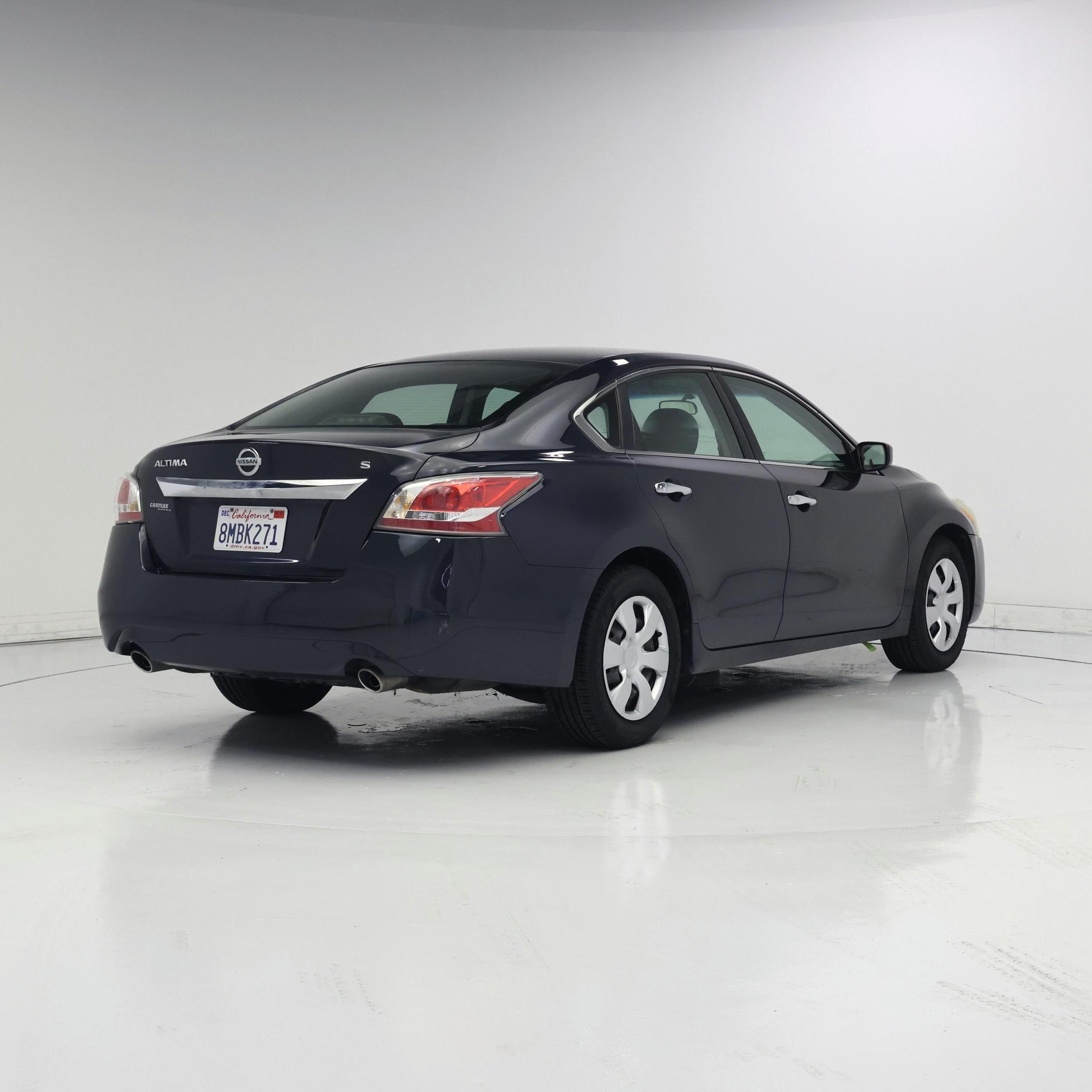 Thumbnail: 2015 Nissan Altima - 8