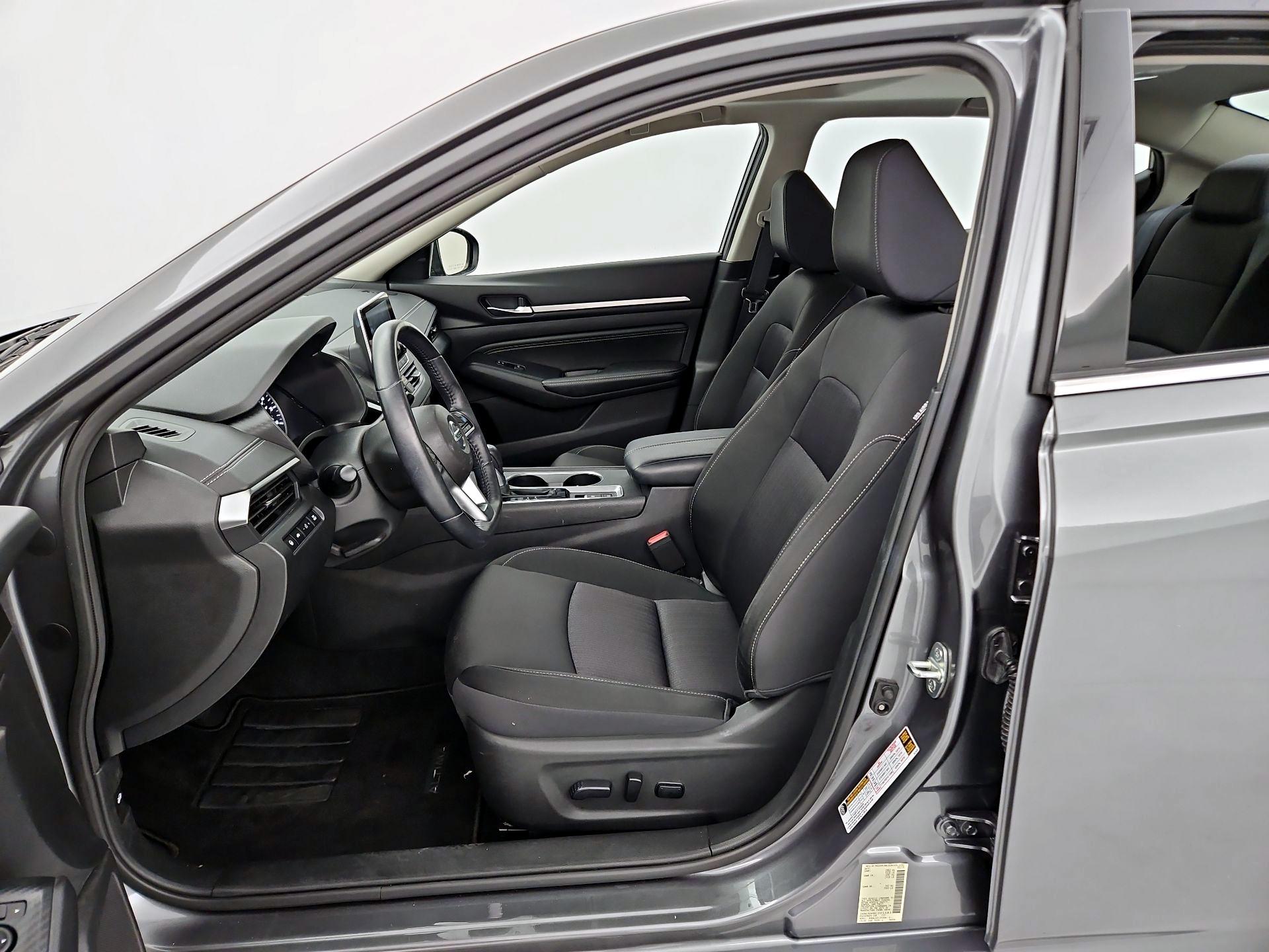 Thumbnail: 2019 Nissan Altima - 11