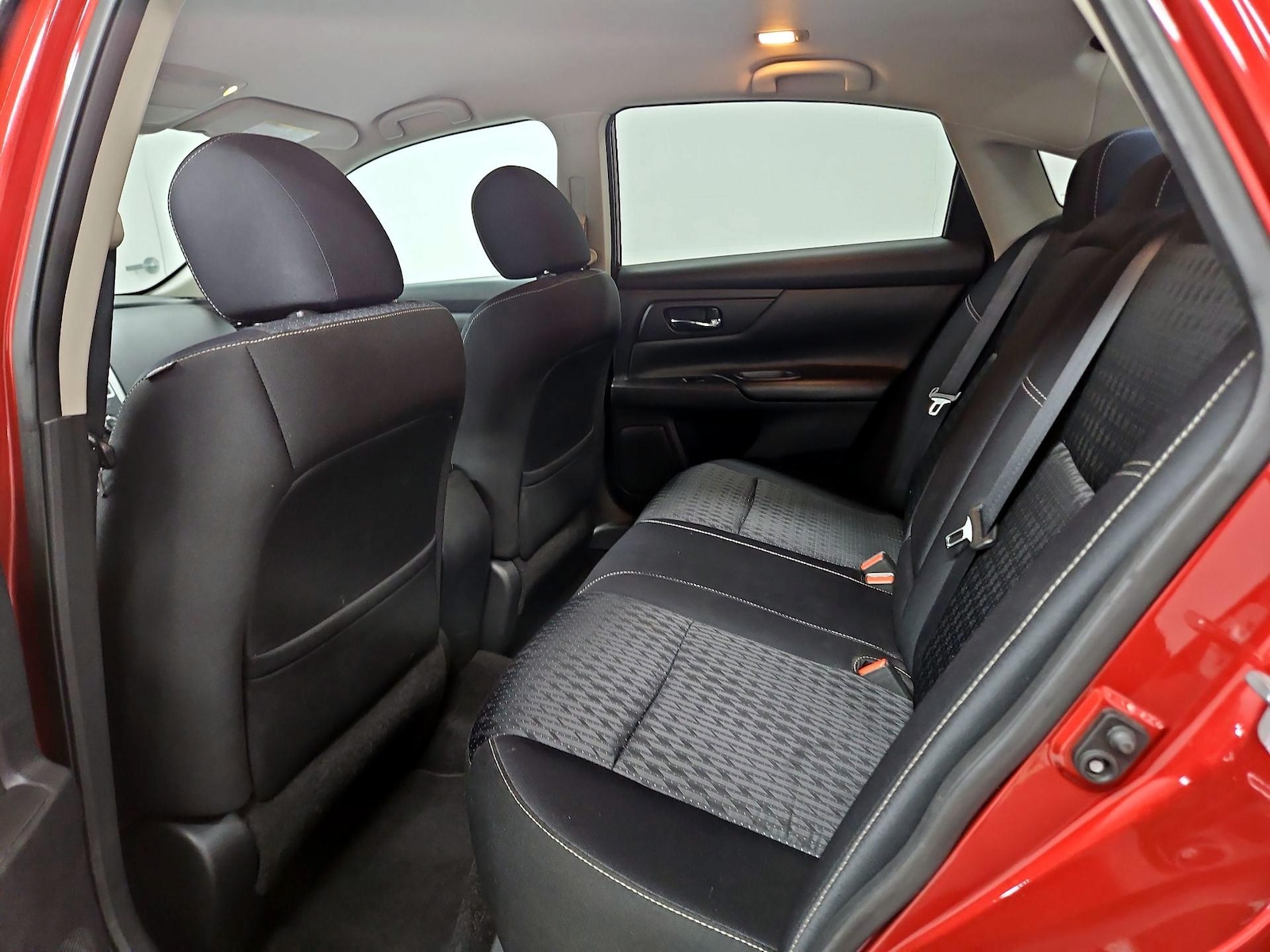 2016 Nissan Altima S - Photo 20