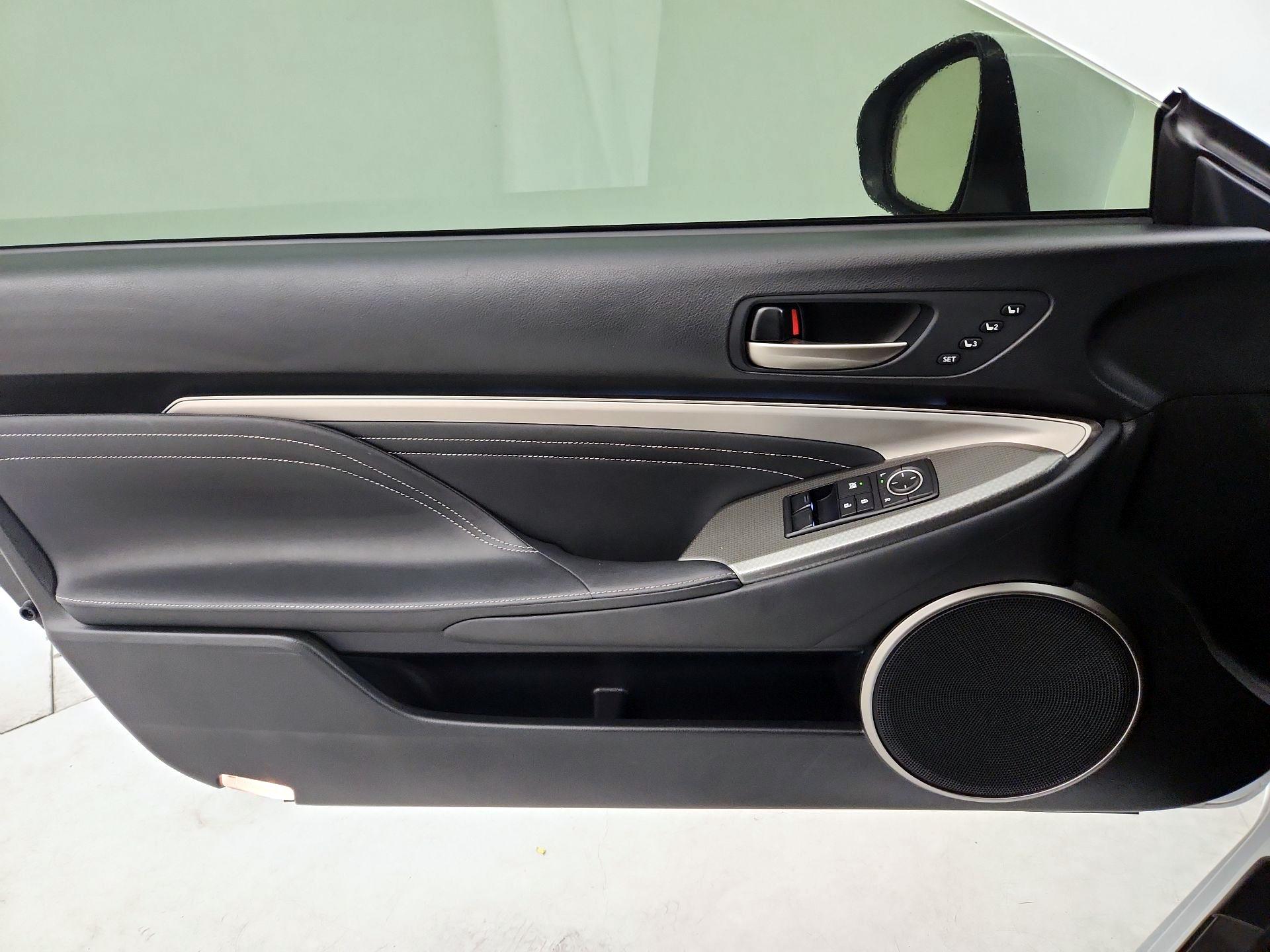 Thumbnail: 2015 Lexus RC - 12