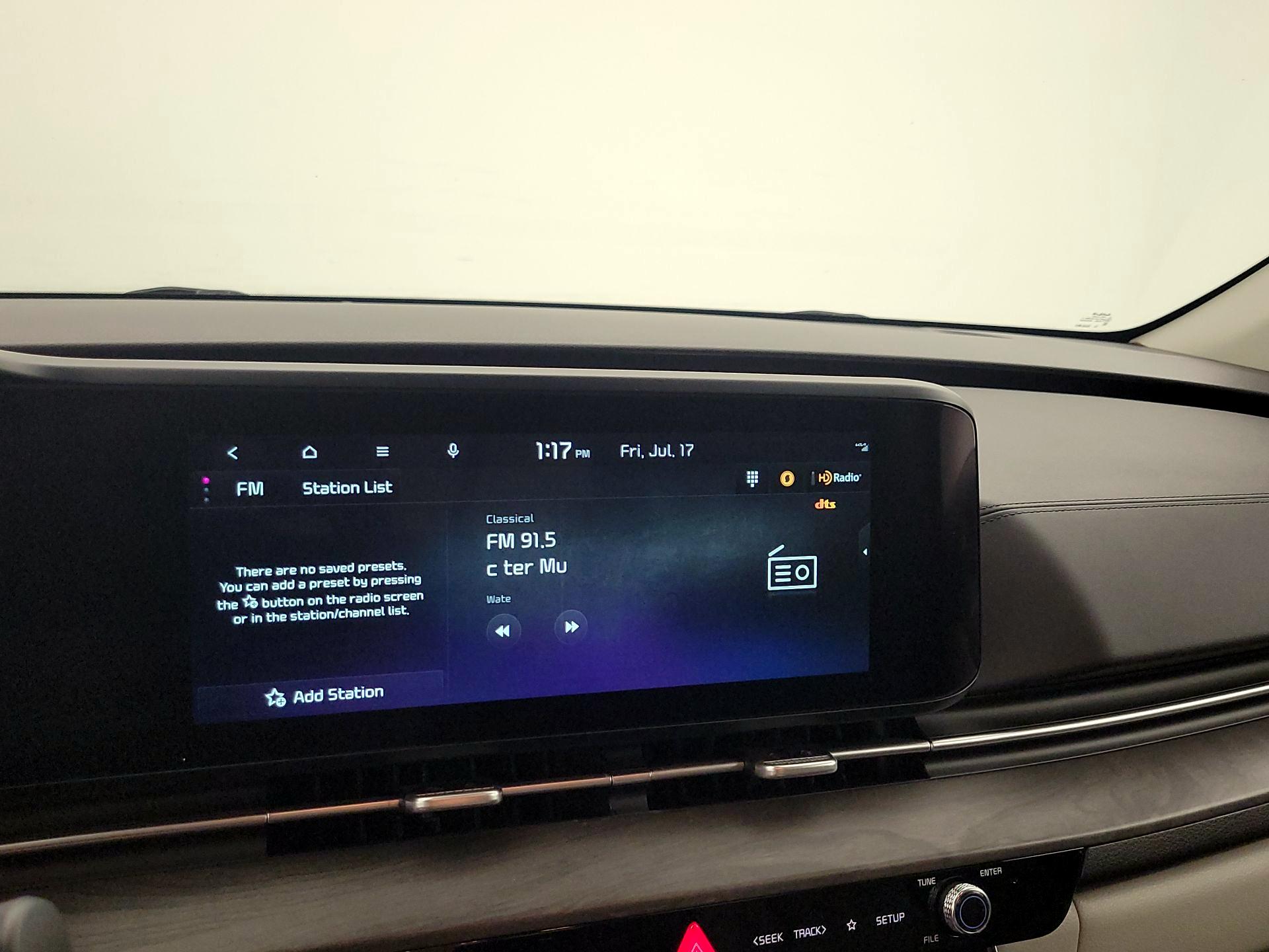 Thumbnail: 2024 Kia Carnival - 16