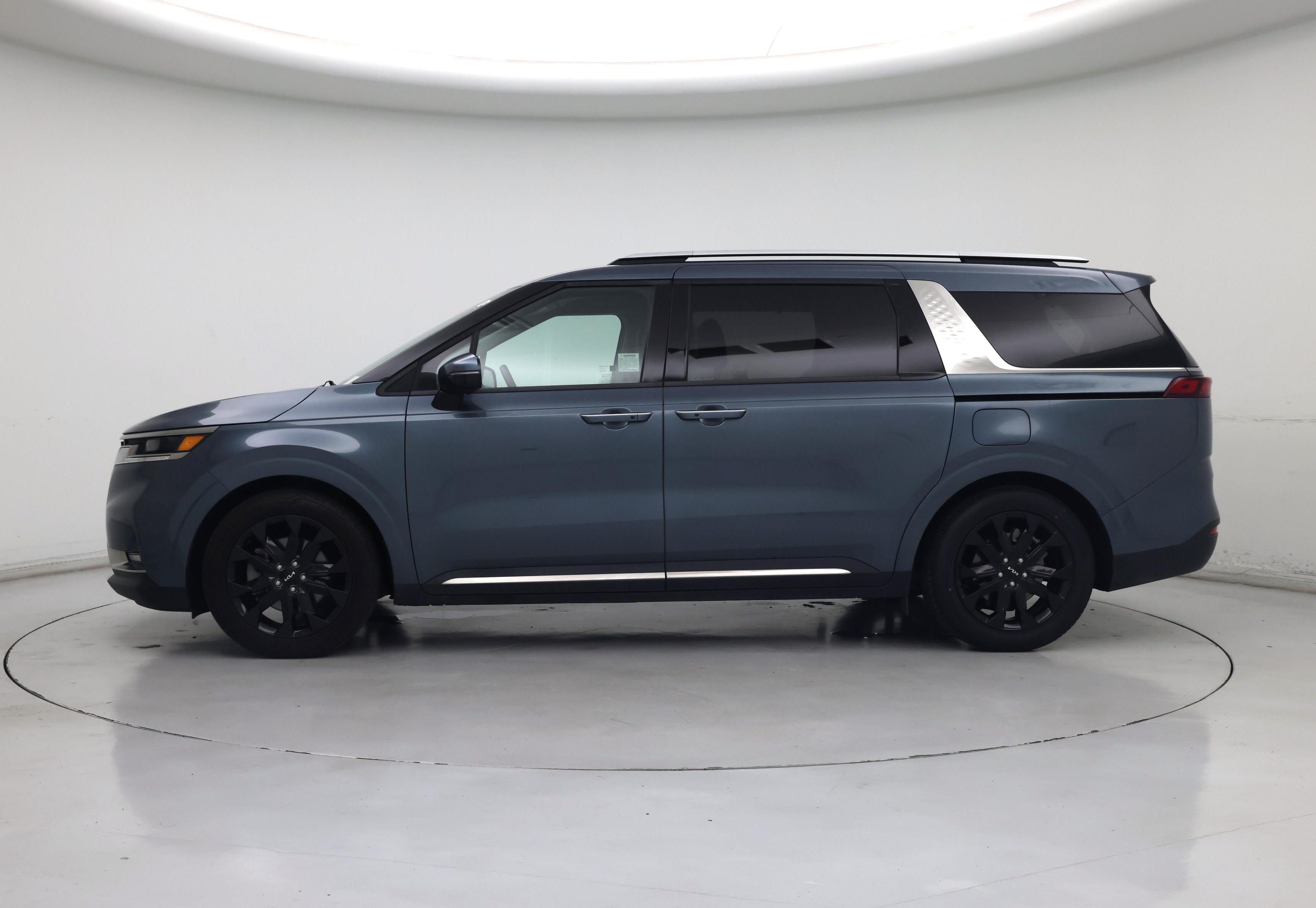 Thumbnail: 2024 Kia Carnival - 3