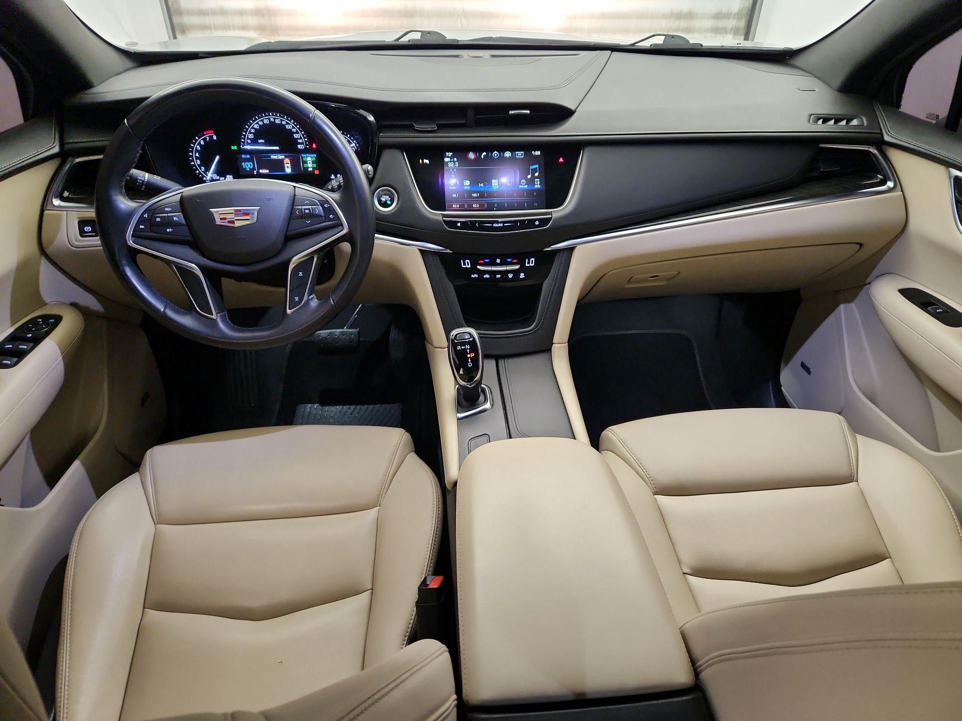 Thumbnail: 2018 Cadillac XT5 - 9