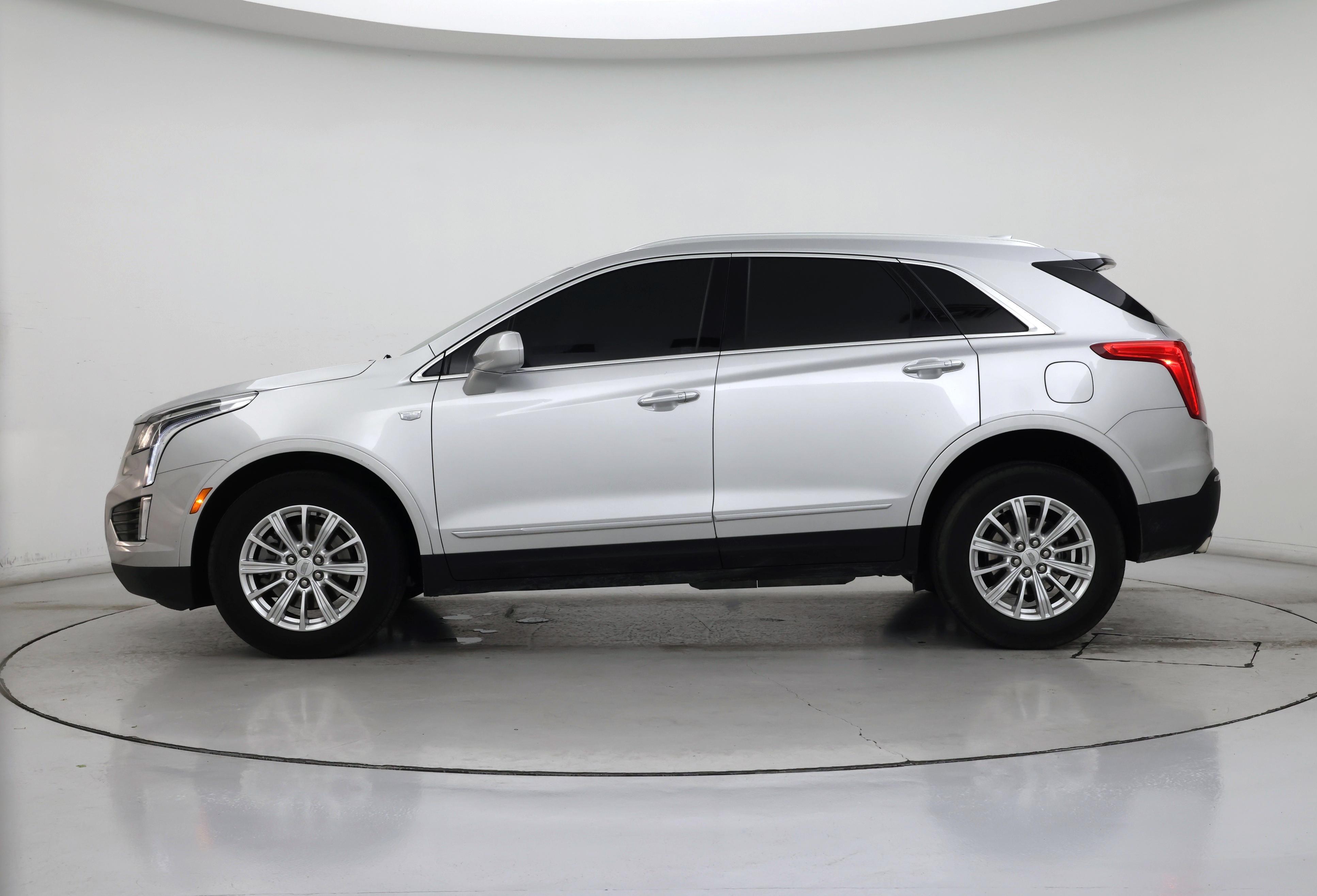 Thumbnail: 2018 Cadillac XT5 - 3