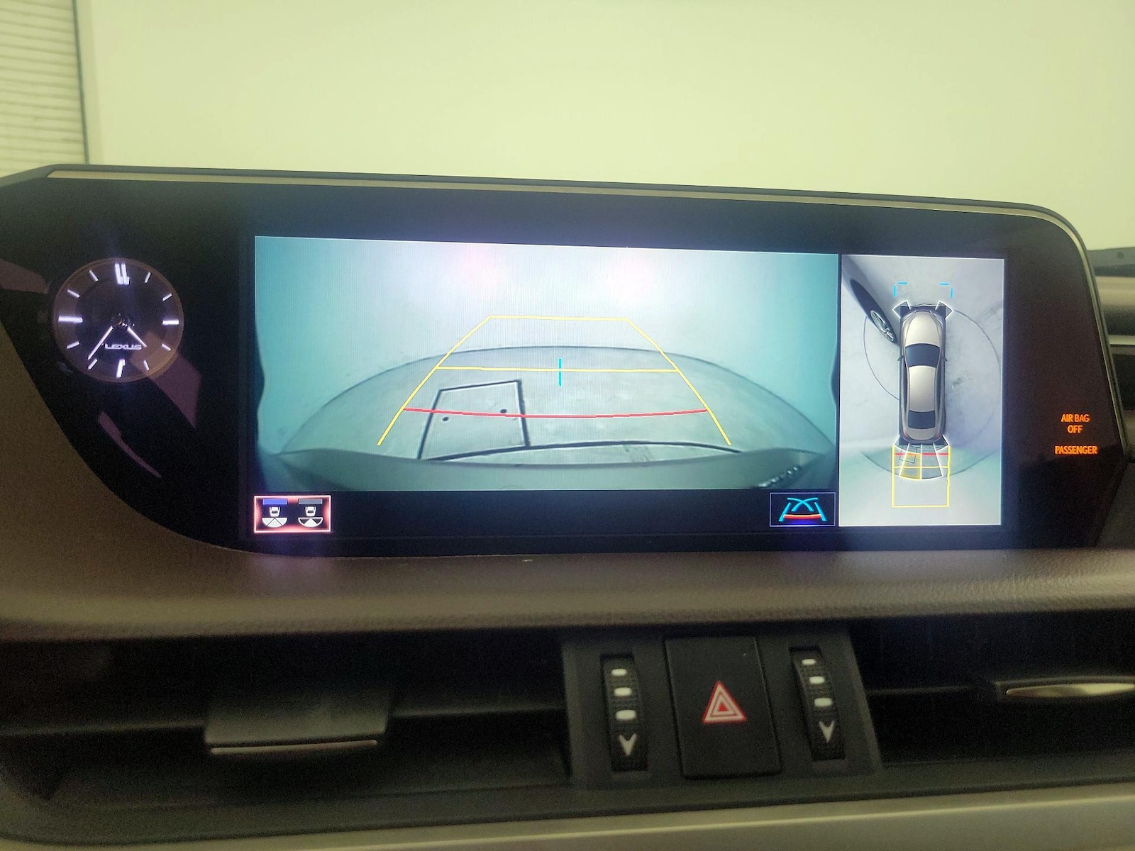 2021 Lexus ES Hybrid 300h Luxury - Photo 16