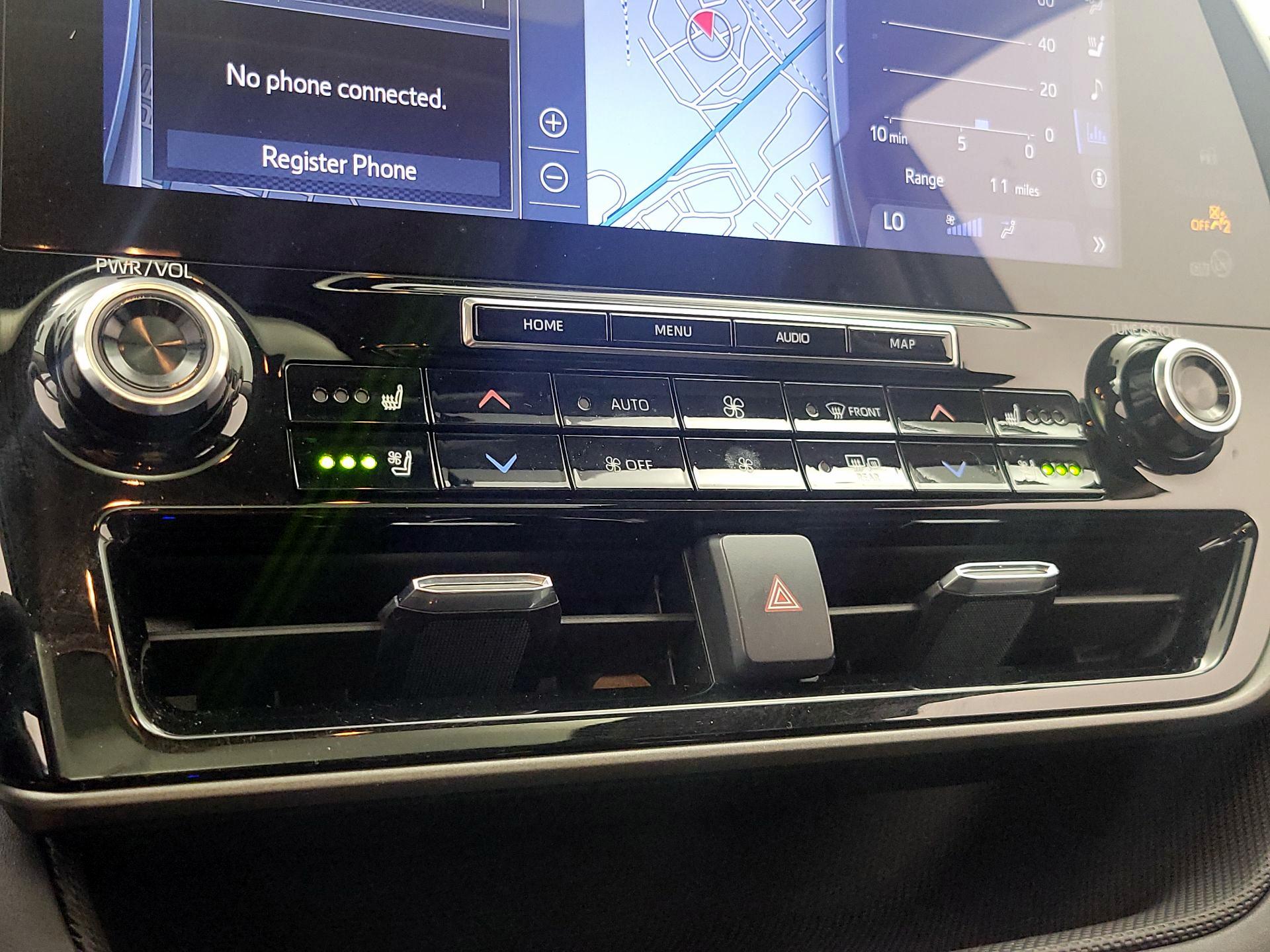 Thumbnail: 2021 Toyota Highlander - 17