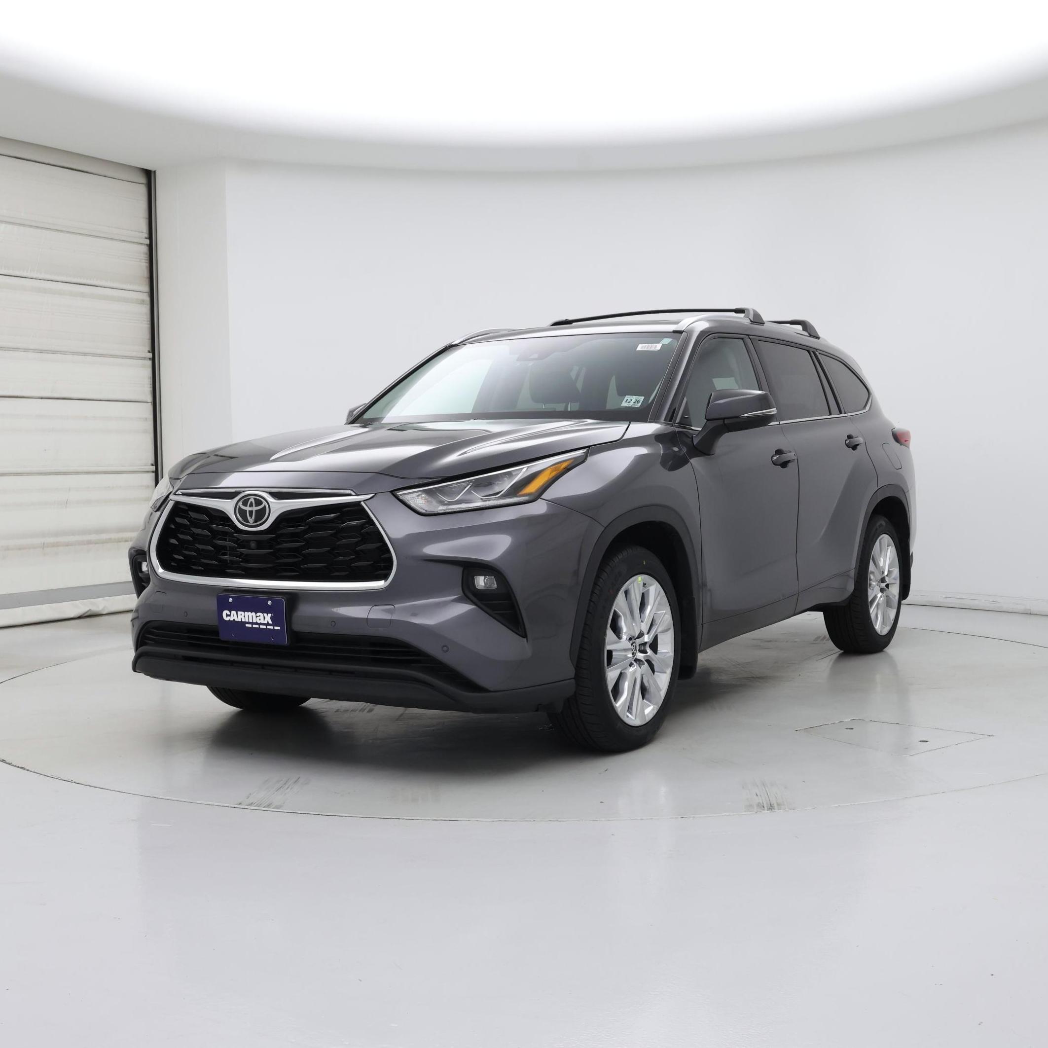 Thumbnail: 2021 Toyota Highlander - 4